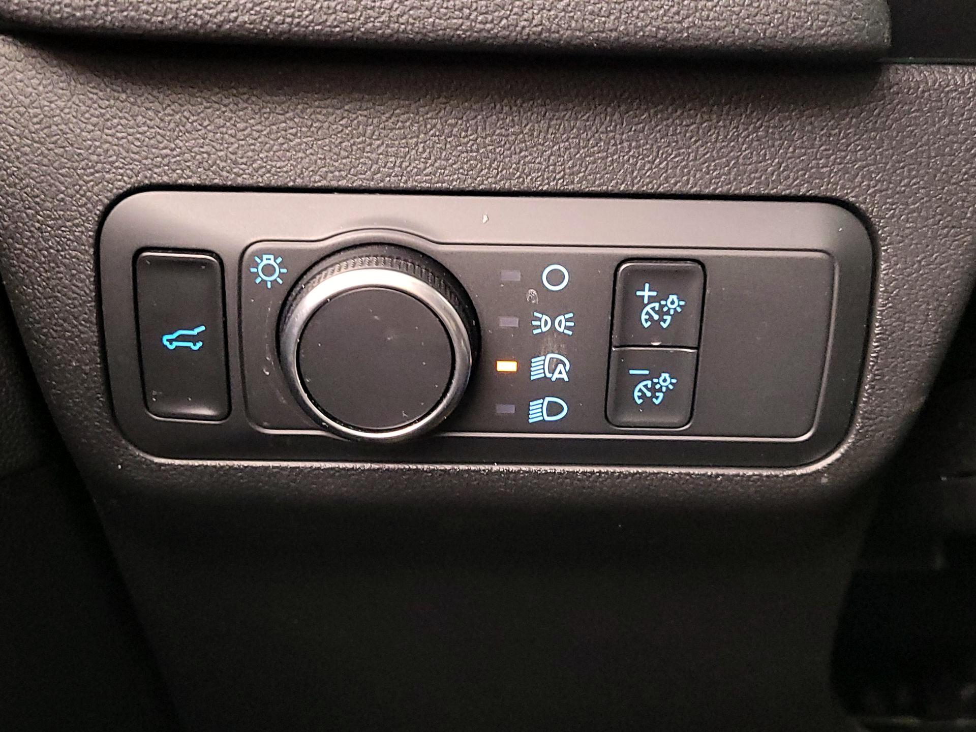 Thumbnail: 2022 Ford Escape - 13