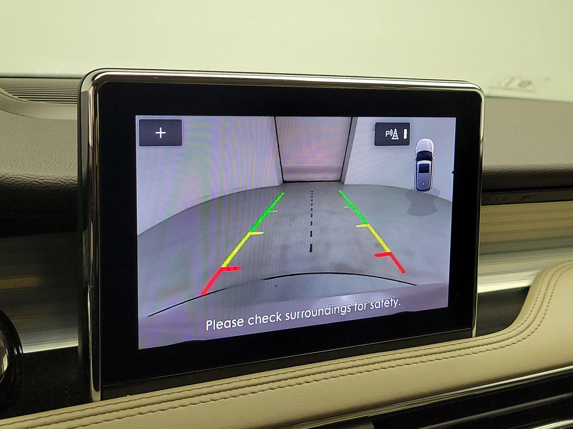 Thumbnail: 2022 Lincoln Corsair - 15