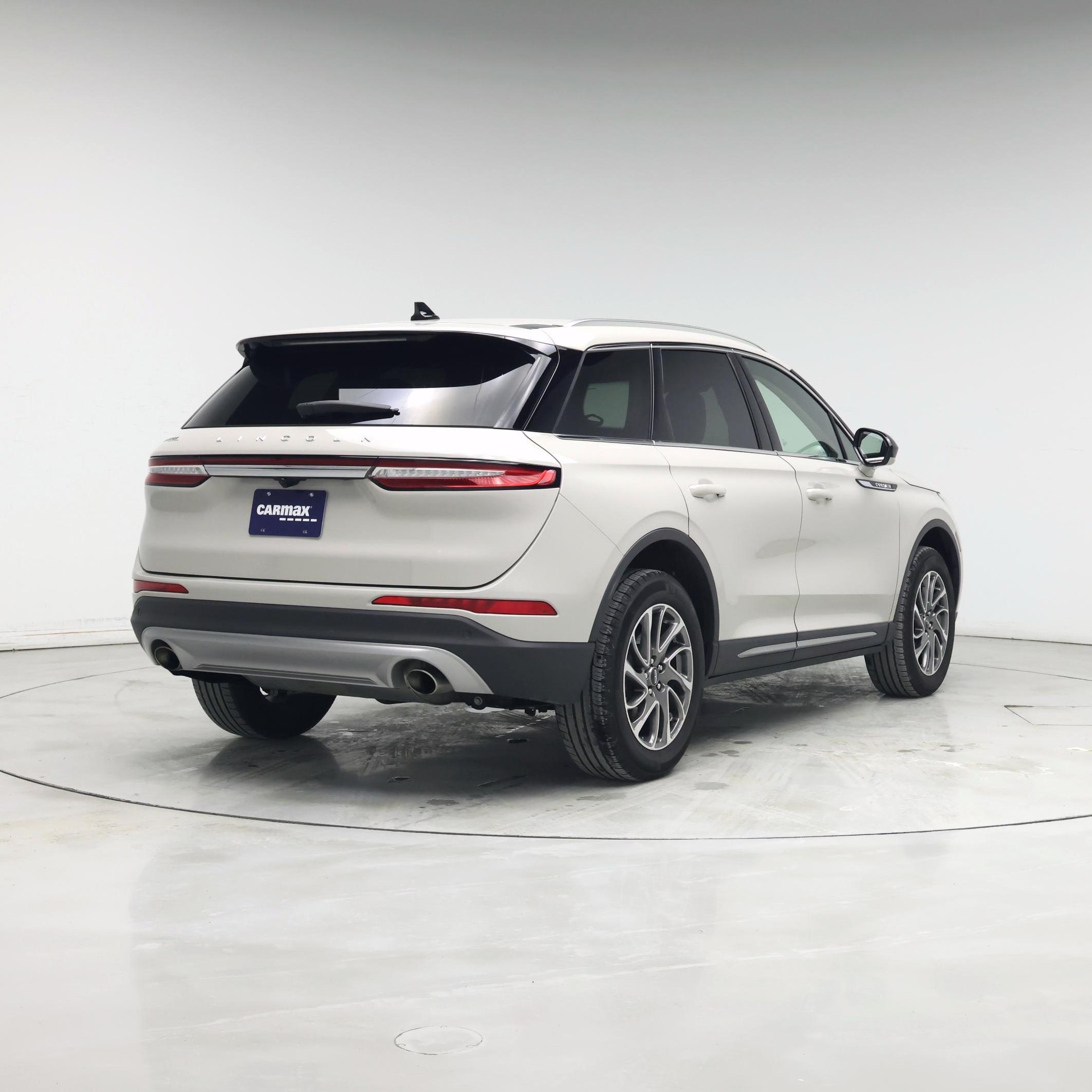 Thumbnail: 2022 Lincoln Corsair - 8