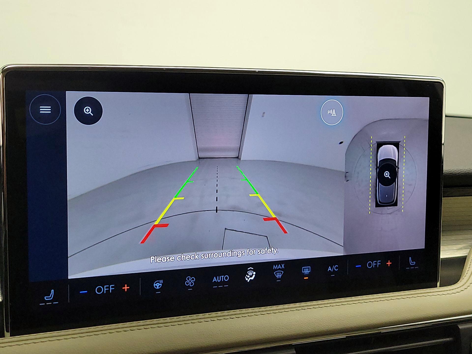 Thumbnail: 2025 Lincoln Corsair - 15