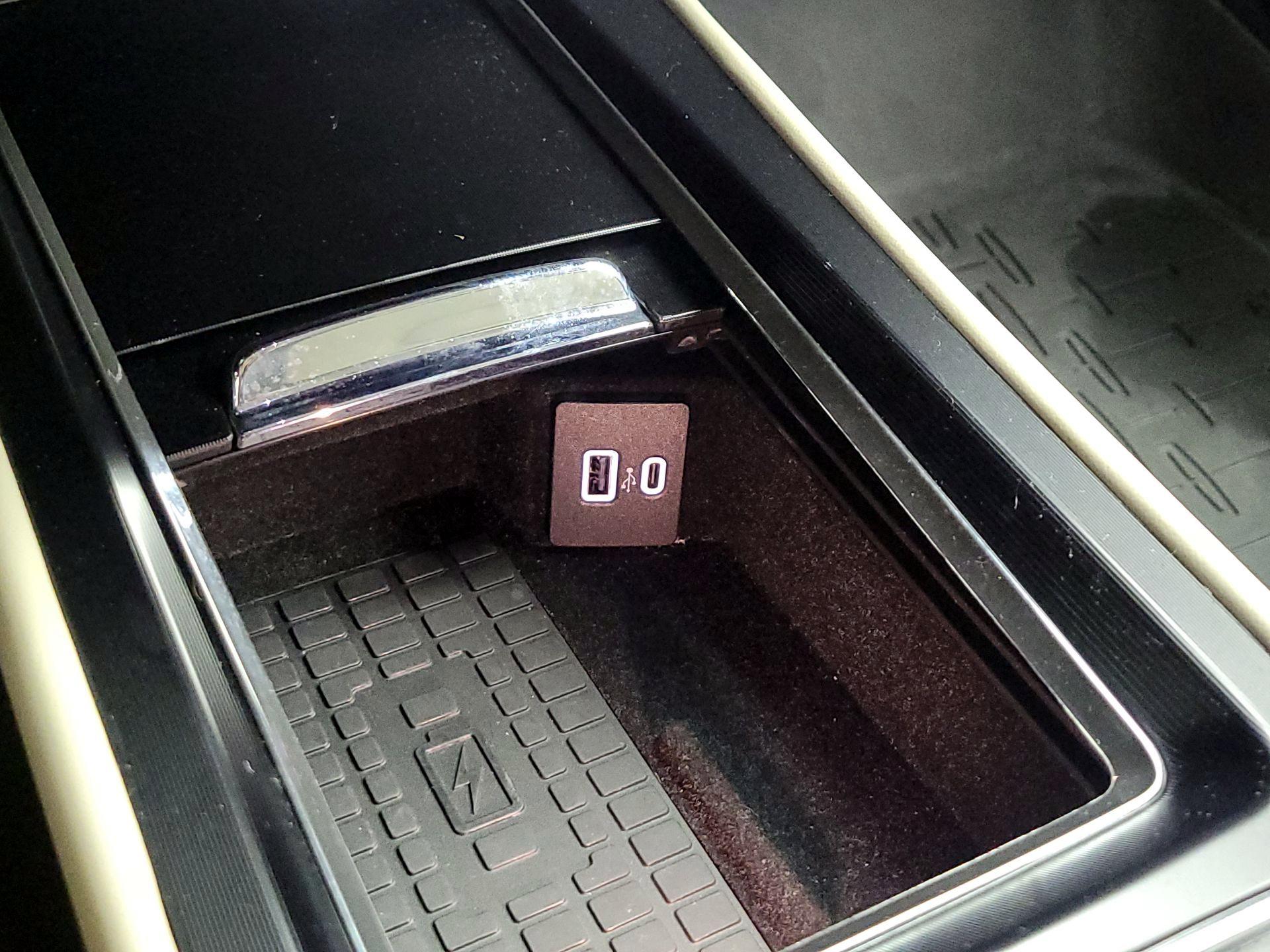 Thumbnail: 2025 Lincoln Corsair - 19