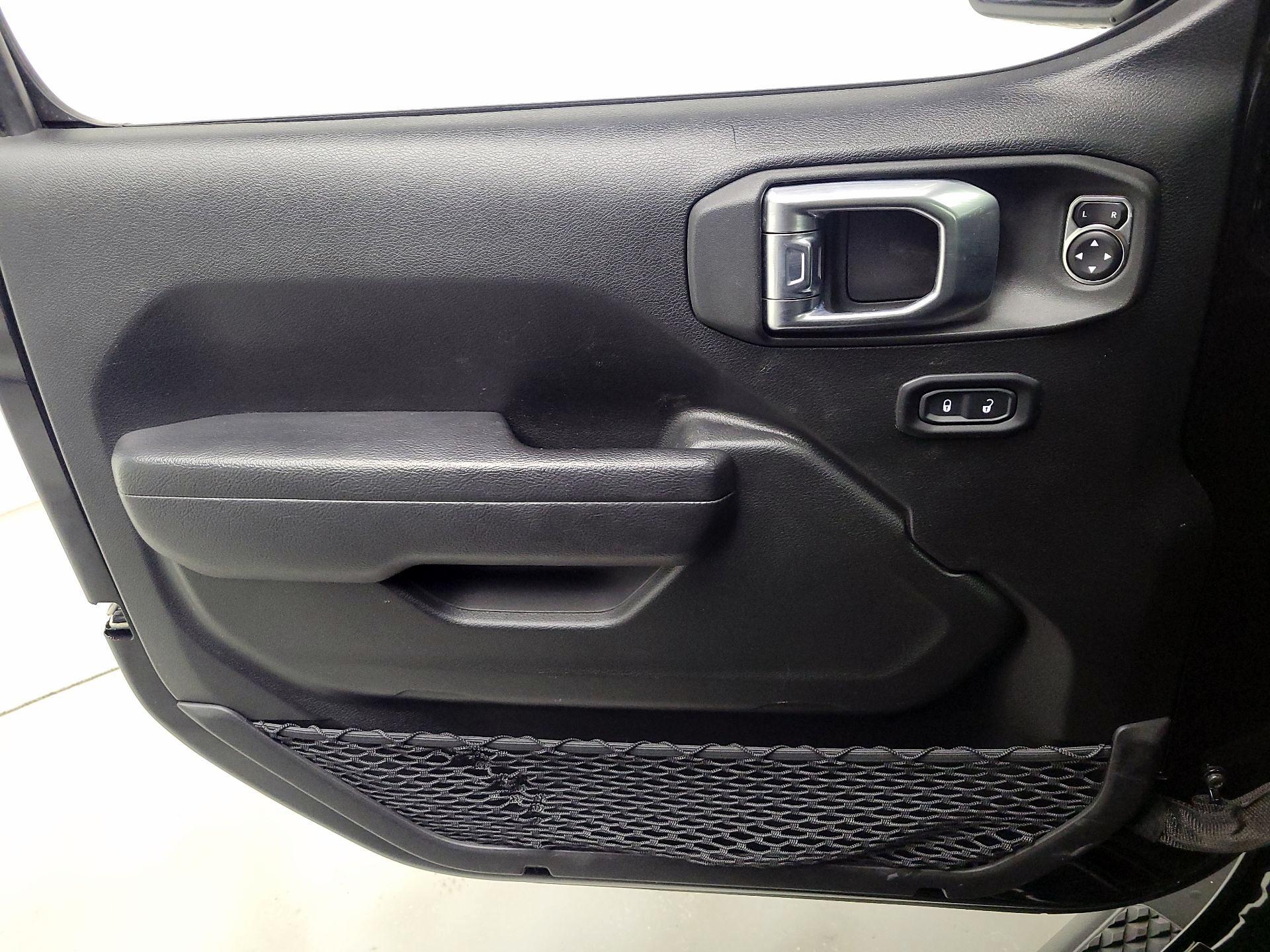 Thumbnail: 2022 Jeep Gladiator - 12