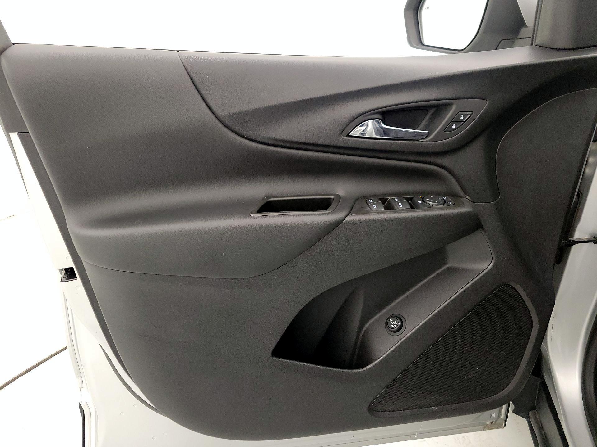 Thumbnail: 2021 Chevrolet Equinox - 12