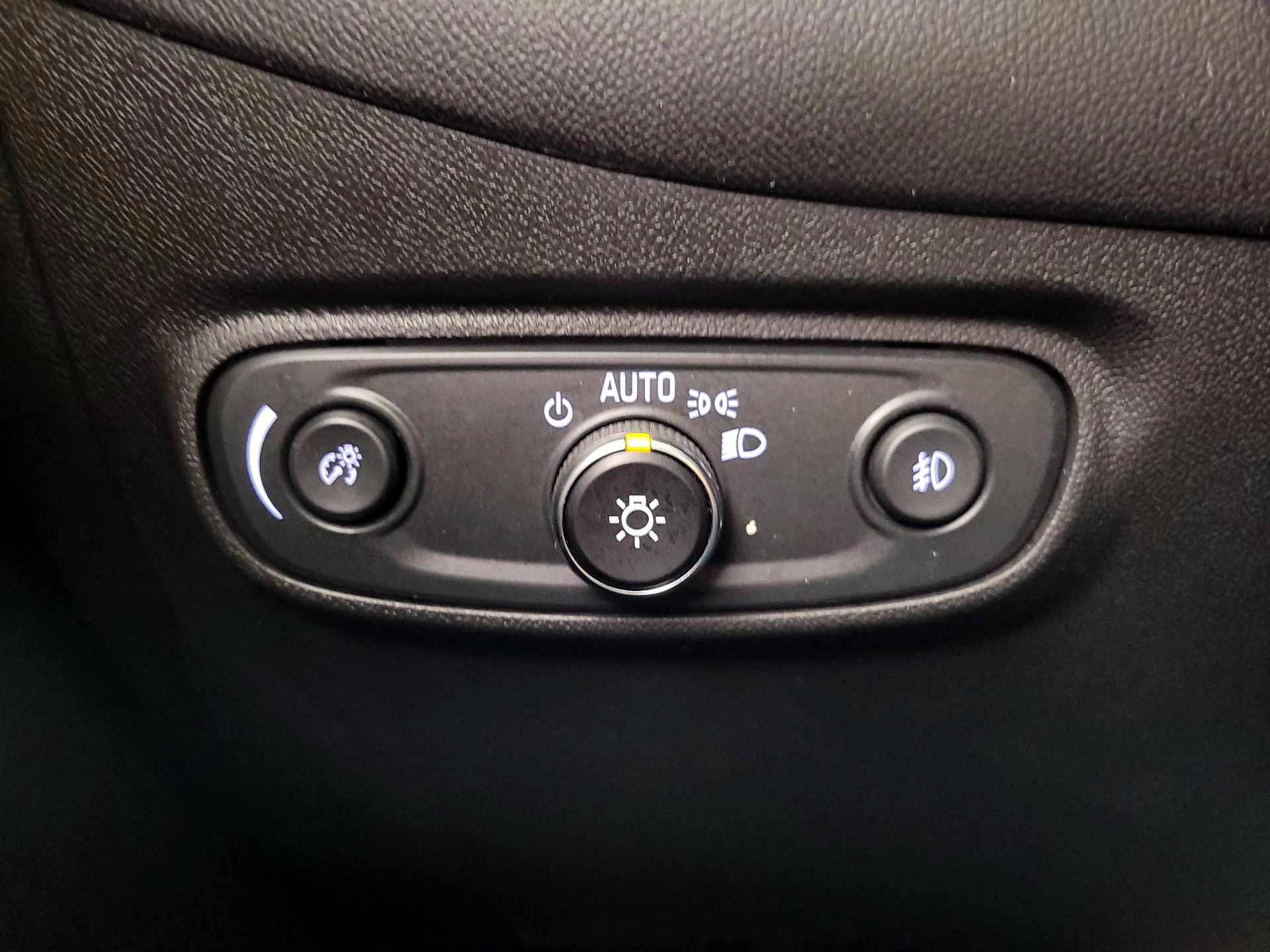 Thumbnail: 2021 Chevrolet Equinox - 13