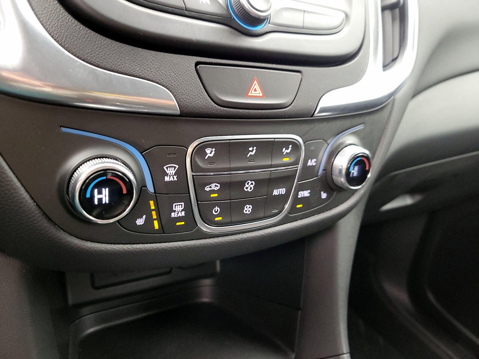 Thumbnail: 2021 Chevrolet Equinox - 16