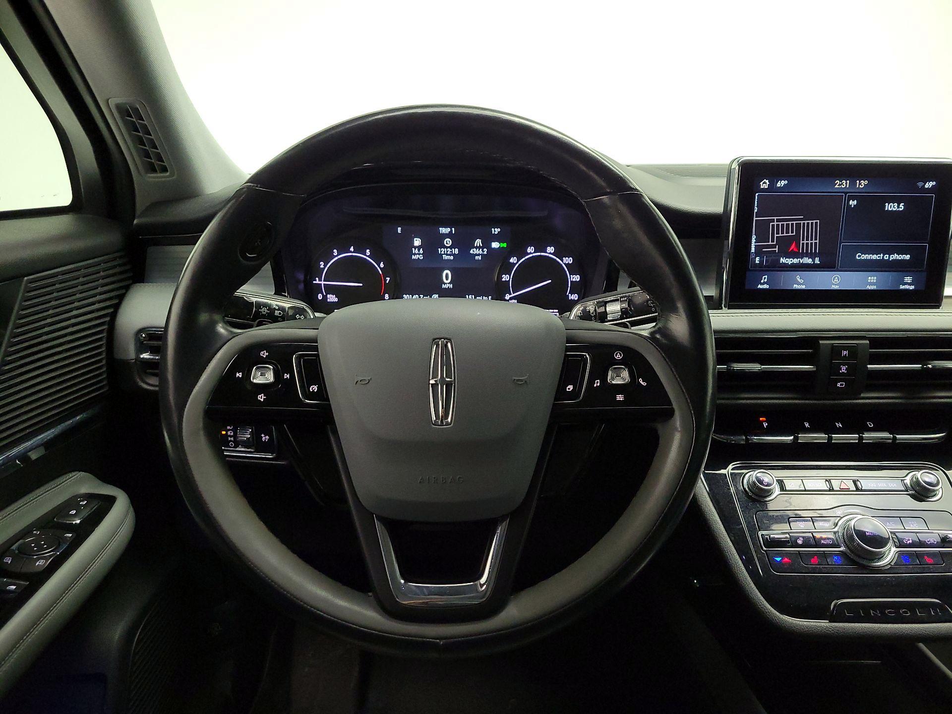 Thumbnail: 2022 Lincoln Corsair - 10