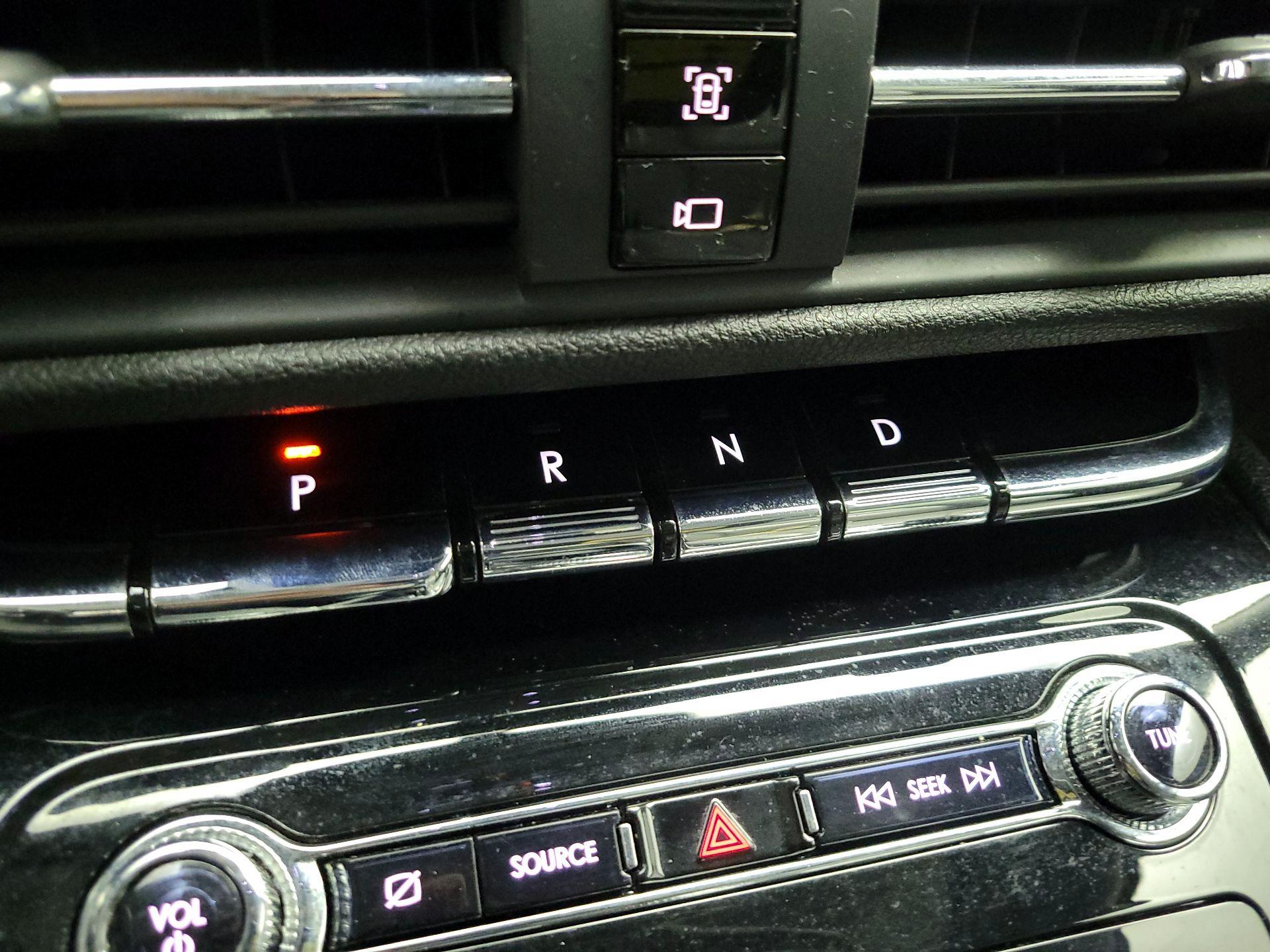 Thumbnail: 2022 Lincoln Corsair - 17