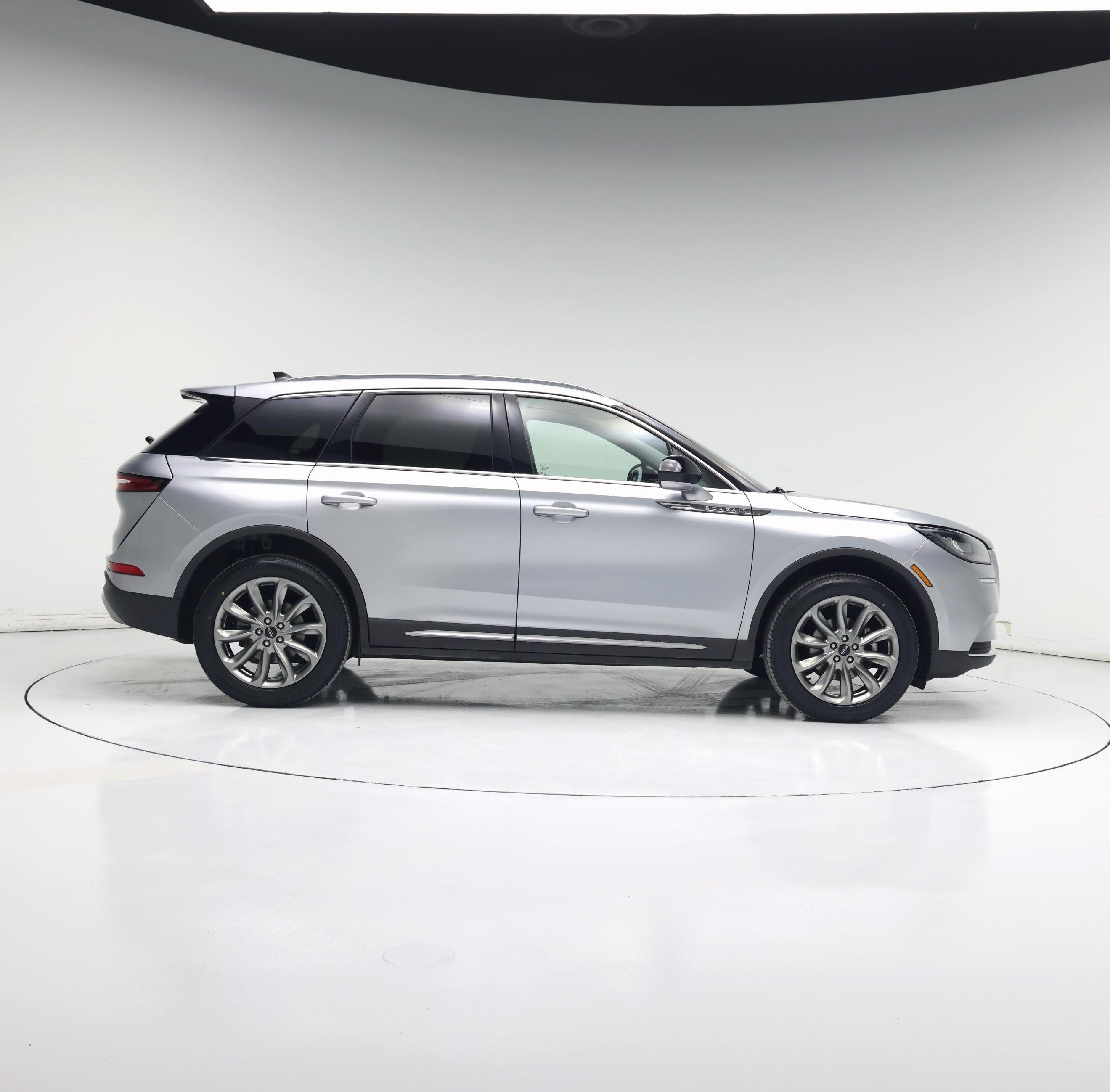 Thumbnail: 2022 Lincoln Corsair - 7