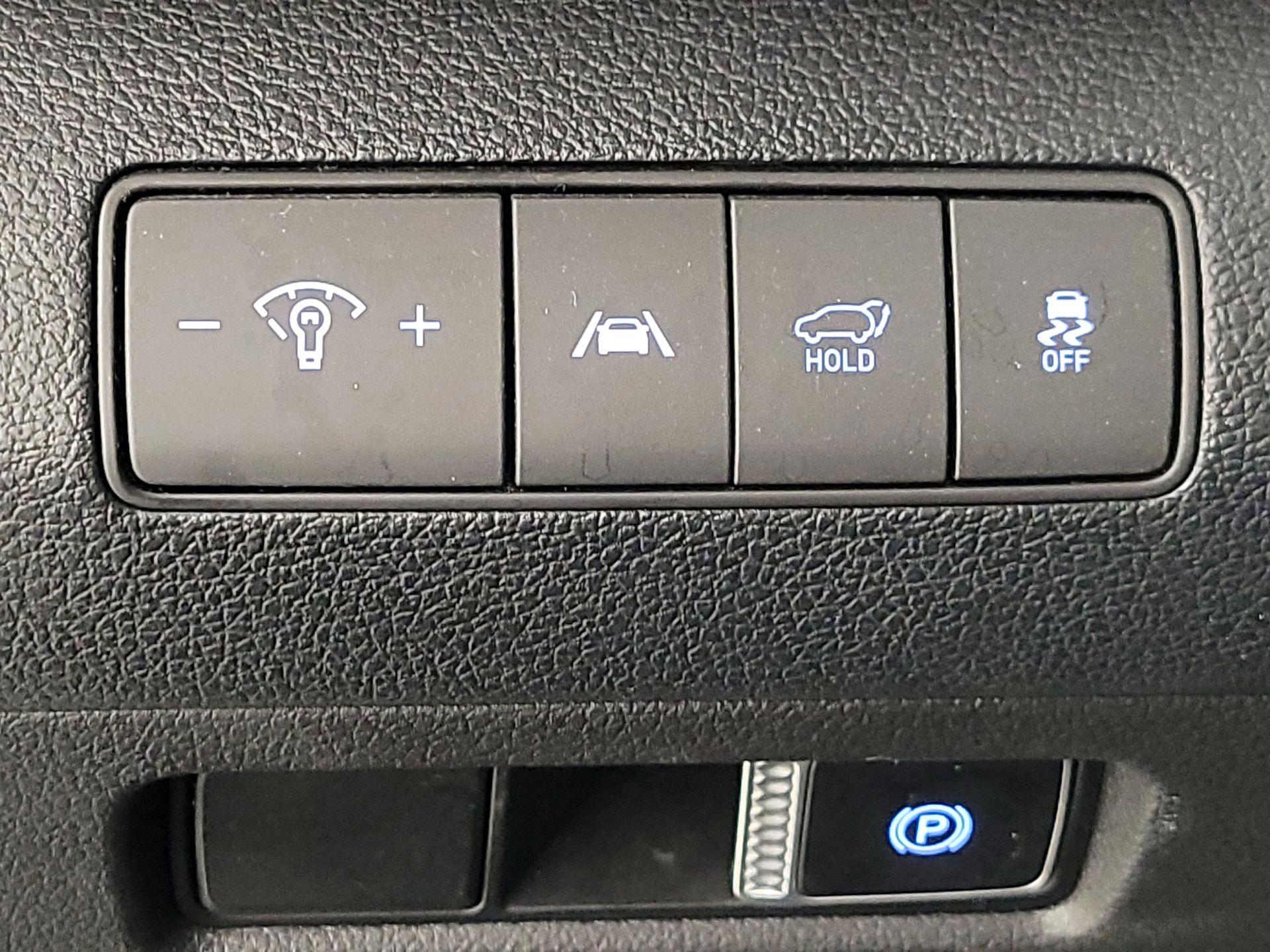 Thumbnail: 2023 Hyundai Santa Fe - 13