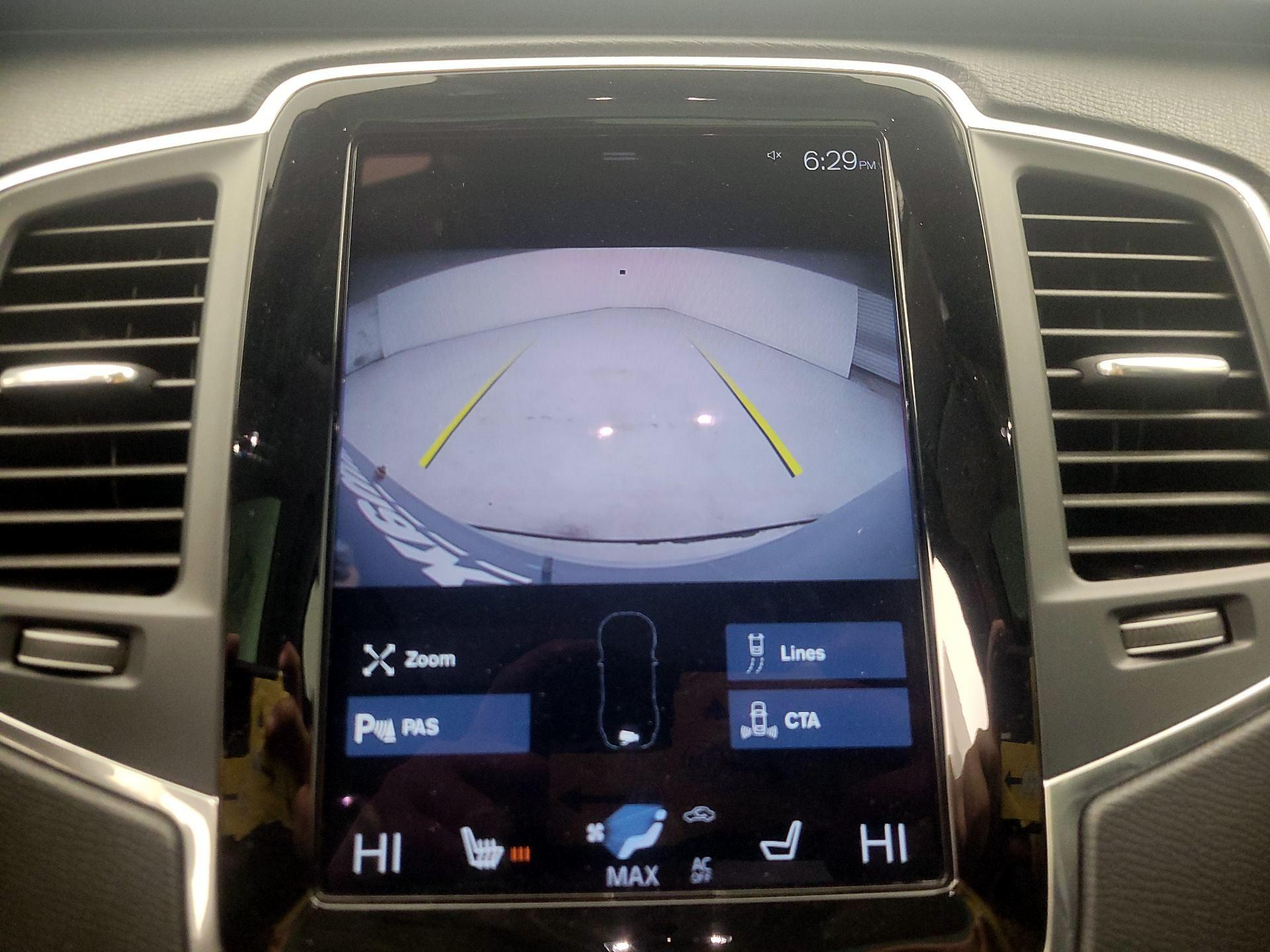 Thumbnail: 2022 Volvo XC90 - 15