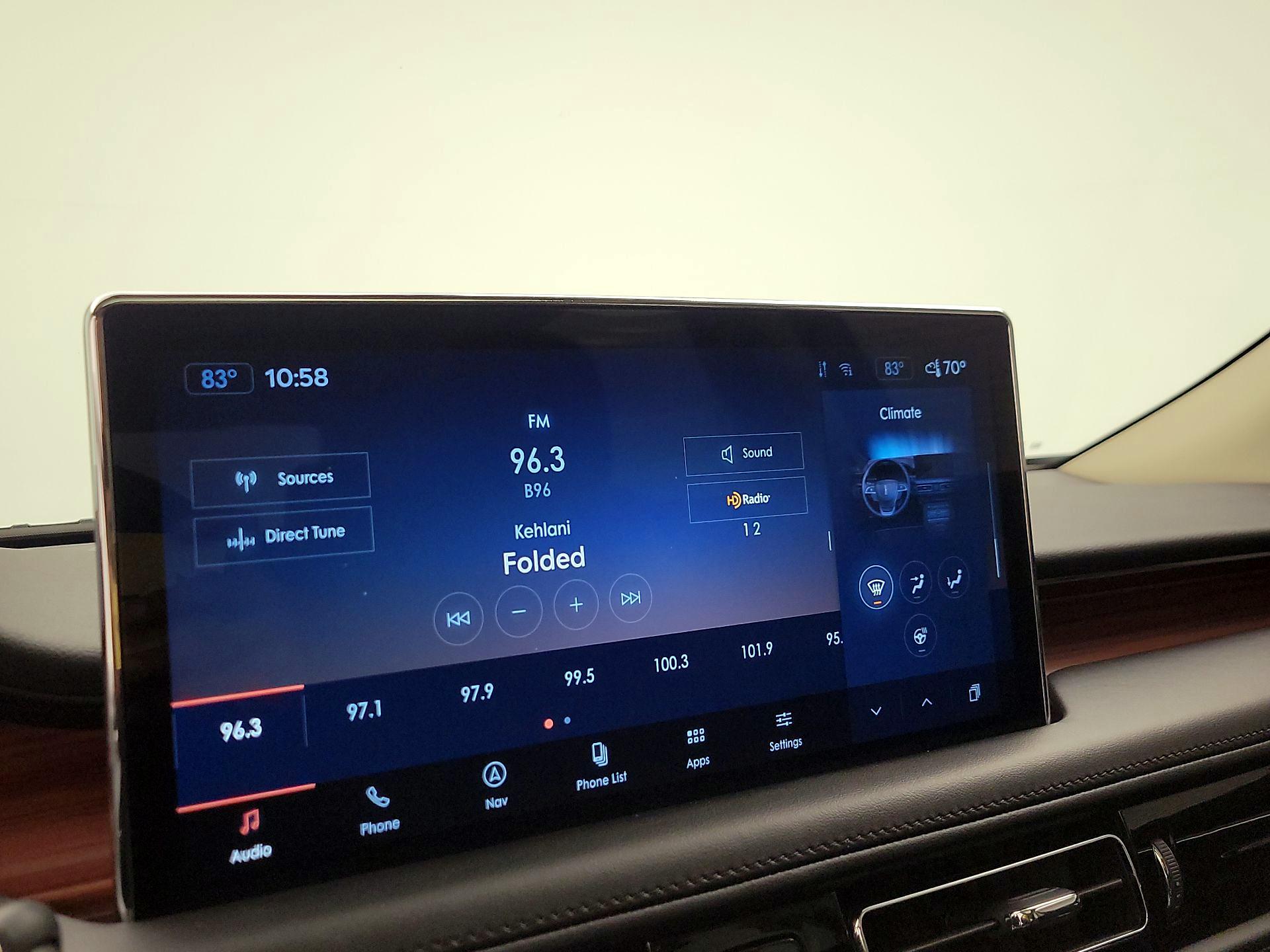 Thumbnail: 2022 Lincoln Nautilus - 16