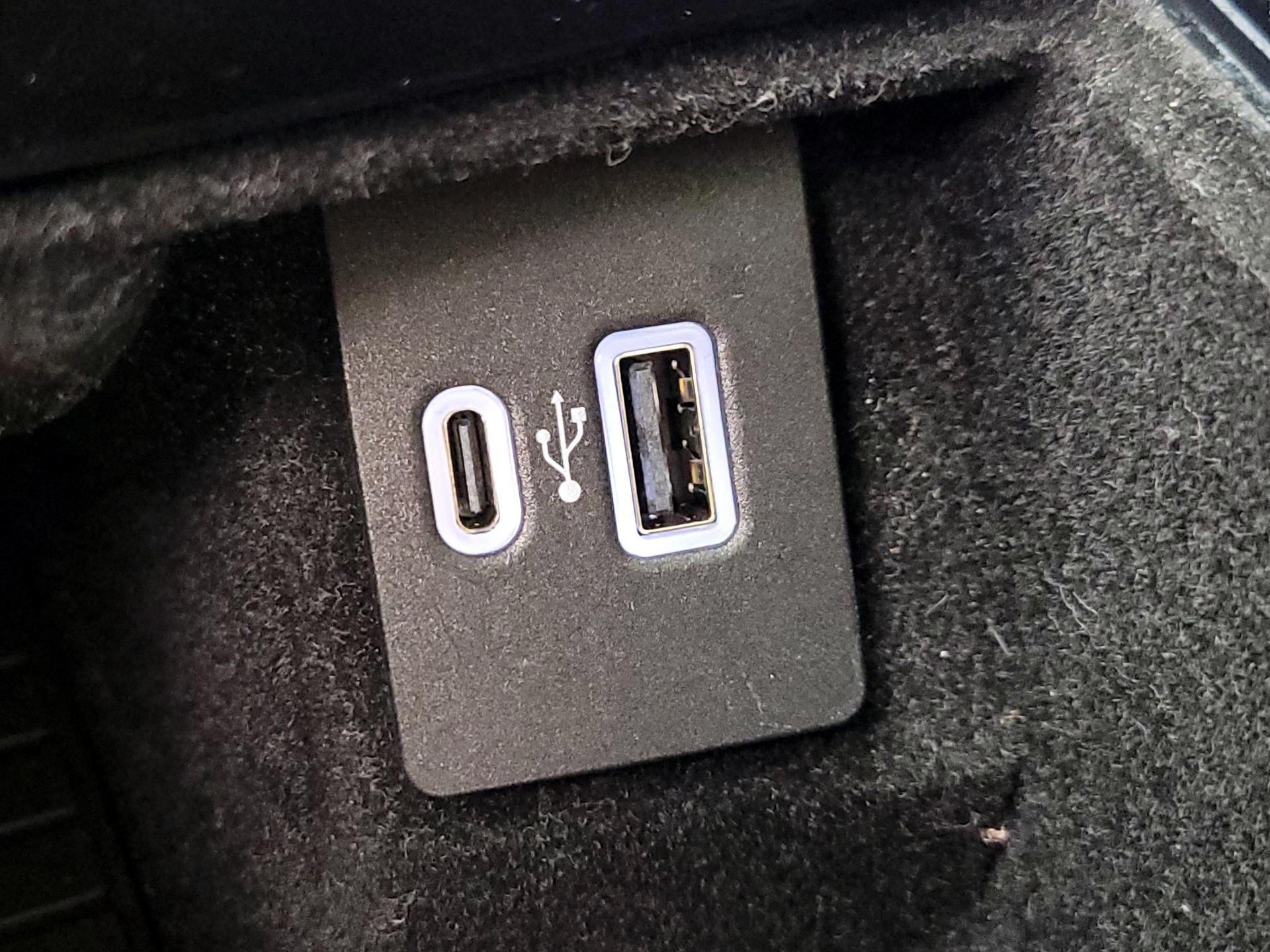 Thumbnail: 2022 Lincoln Nautilus - 19