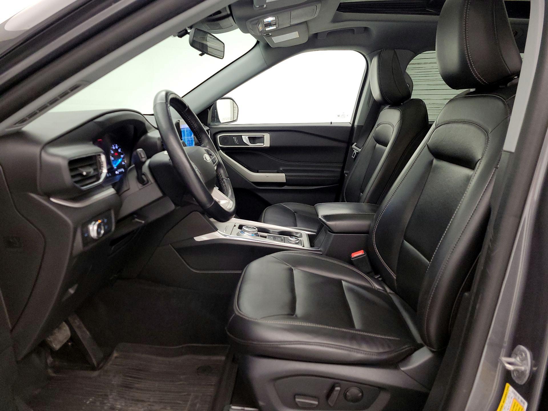 Thumbnail: 2022 Ford Explorer - 11