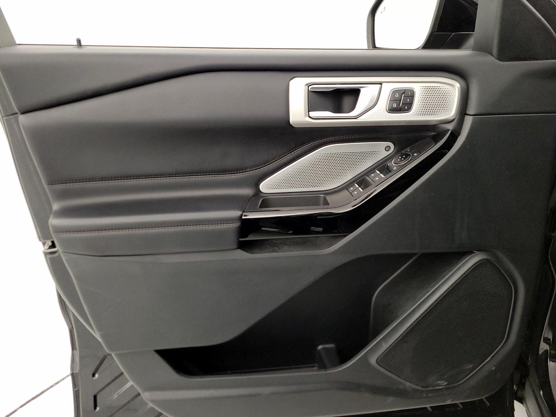 Thumbnail: 2022 Ford Explorer - 12