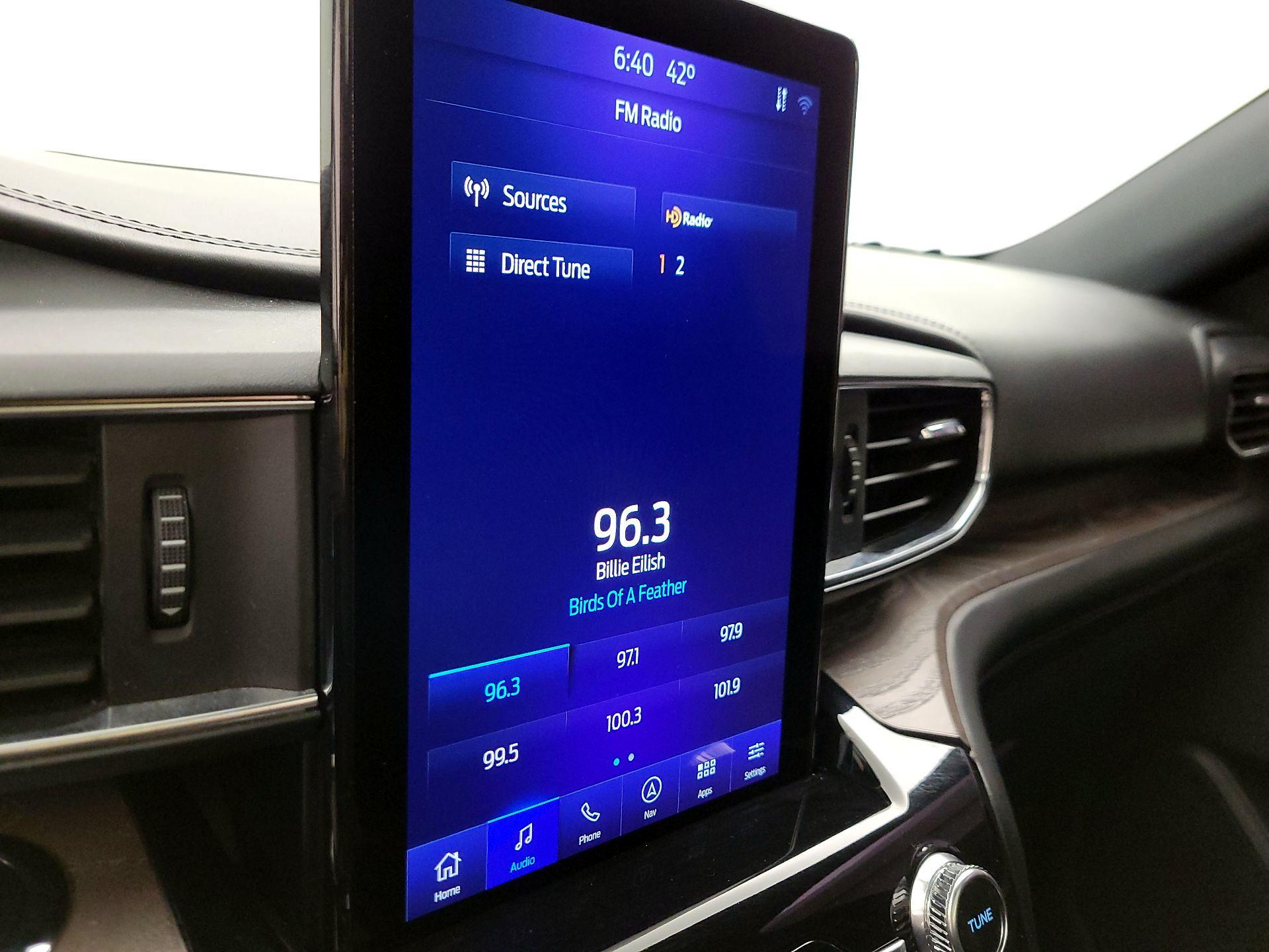 Thumbnail: 2022 Ford Explorer - 16