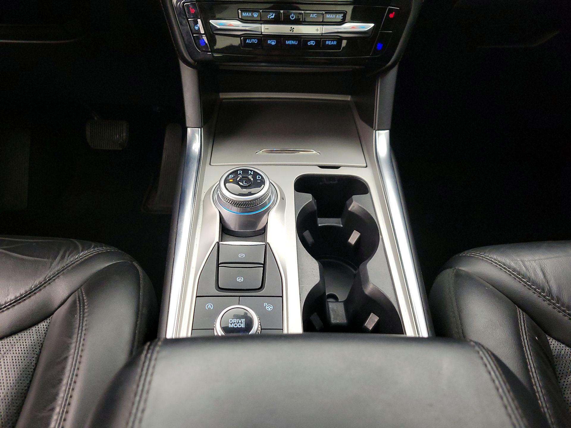 Thumbnail: 2022 Ford Explorer - 18