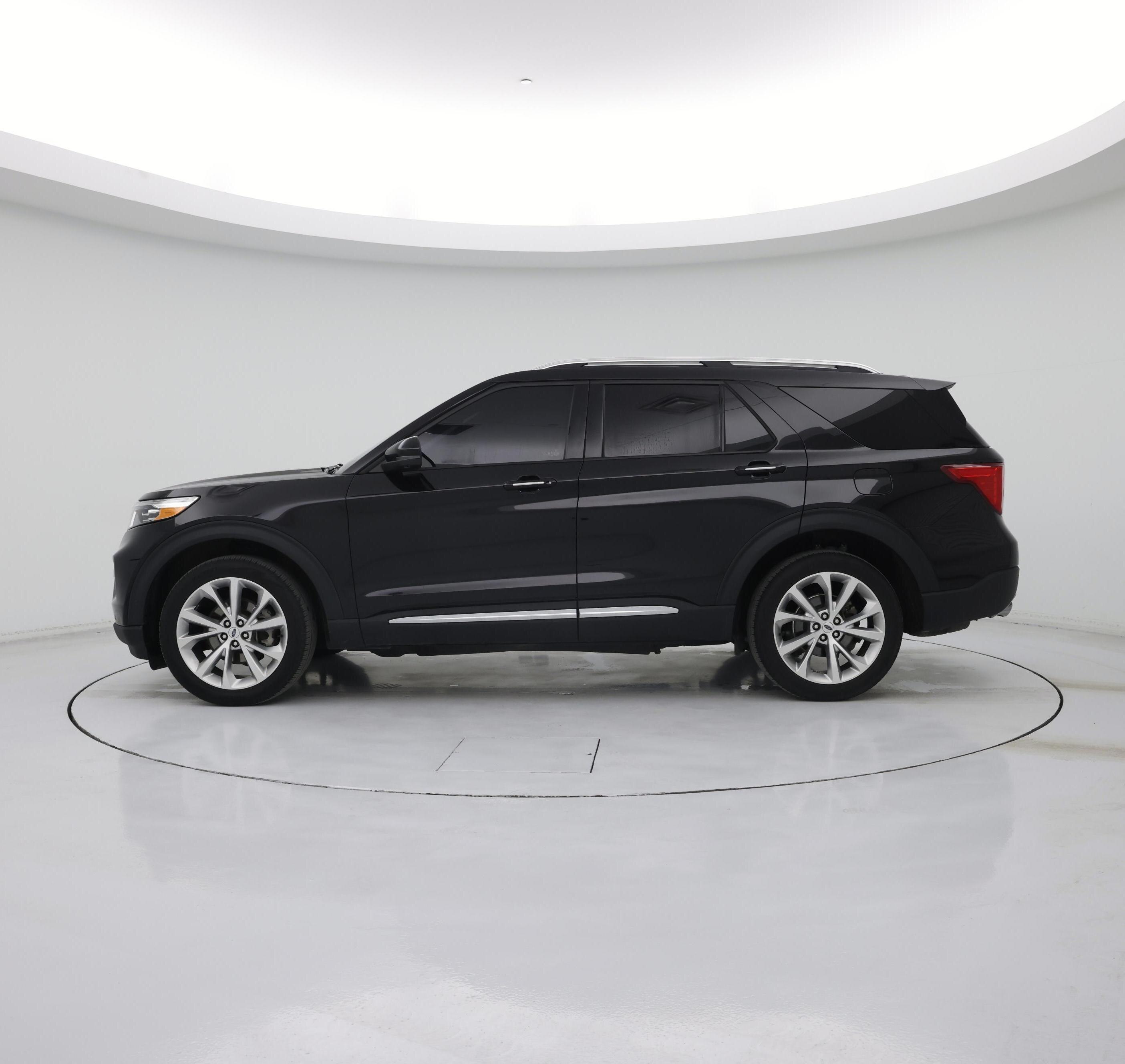 Thumbnail: 2022 Ford Explorer - 3