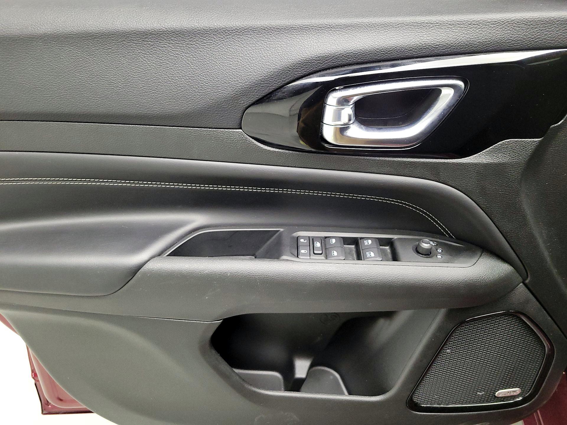 Thumbnail: 2022 Jeep Compass - 12