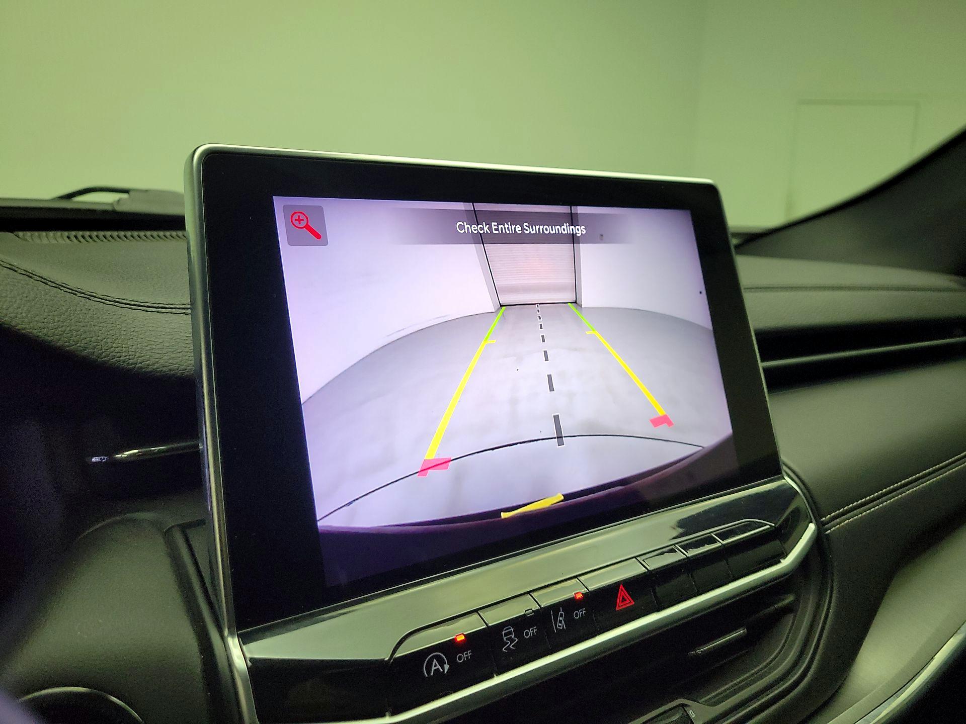 Thumbnail: 2022 Jeep Compass - 14