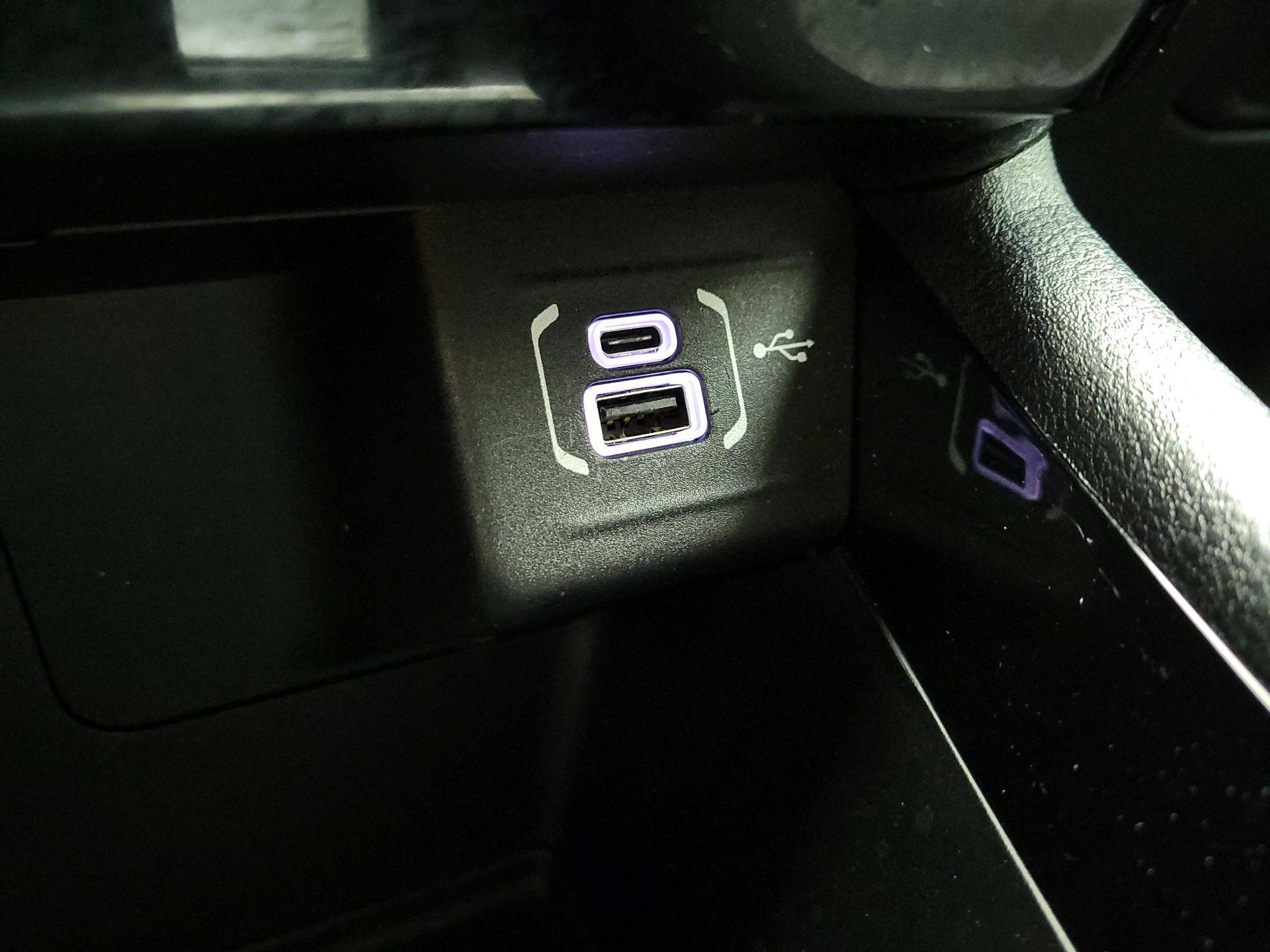 Thumbnail: 2022 Jeep Compass - 18