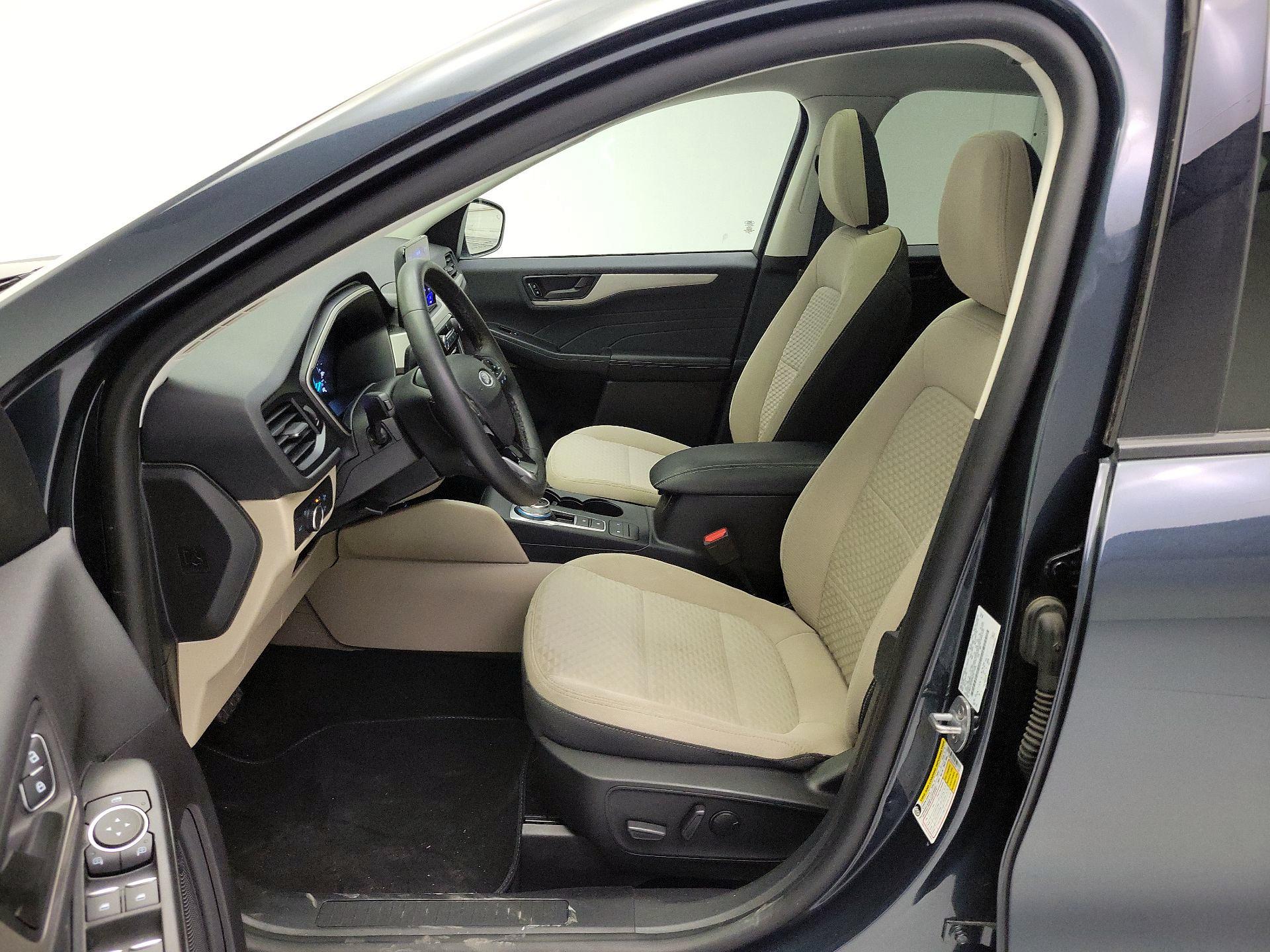 Thumbnail: 2022 Ford Escape - 11