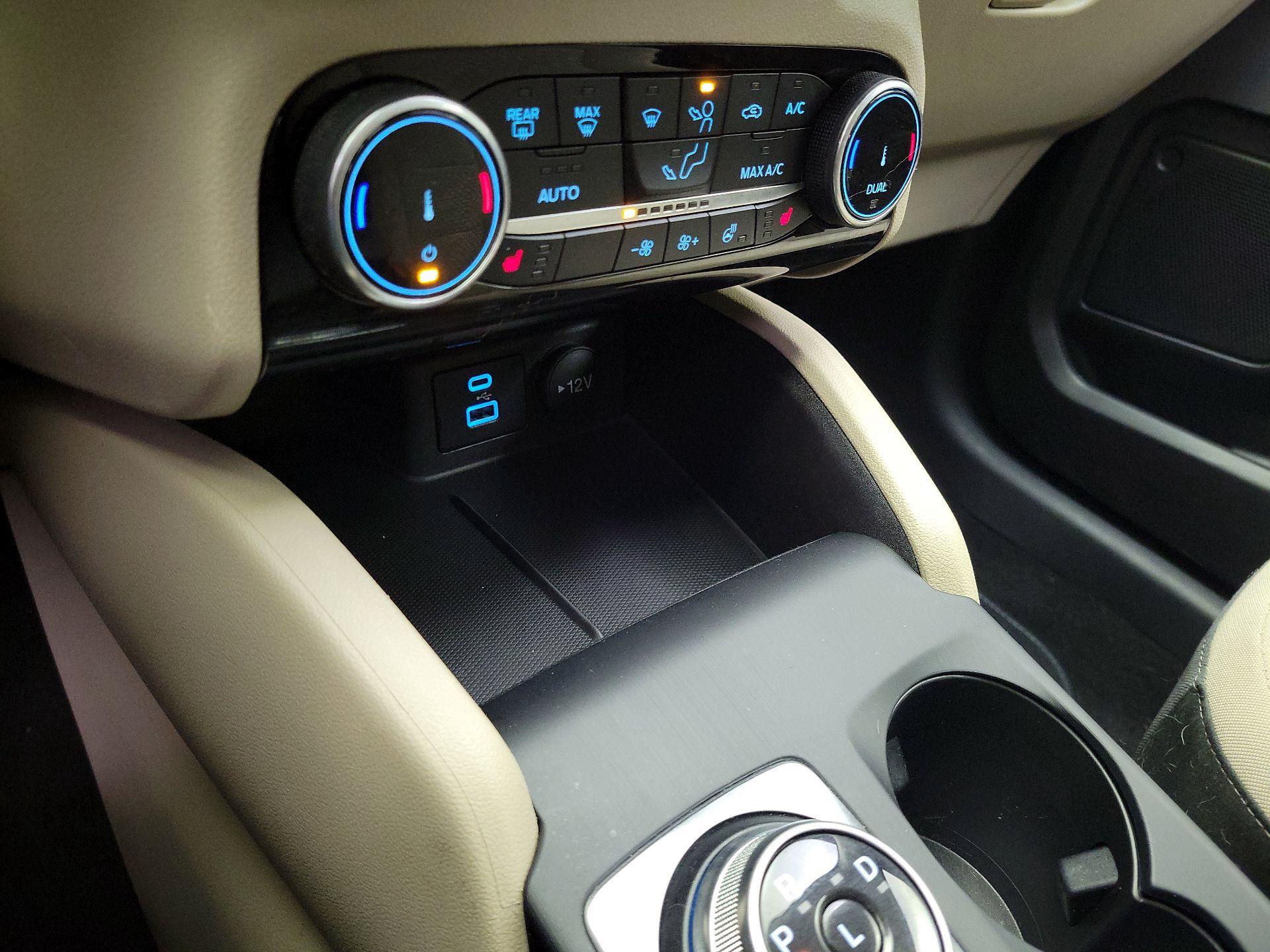 Thumbnail: 2022 Ford Escape - 16