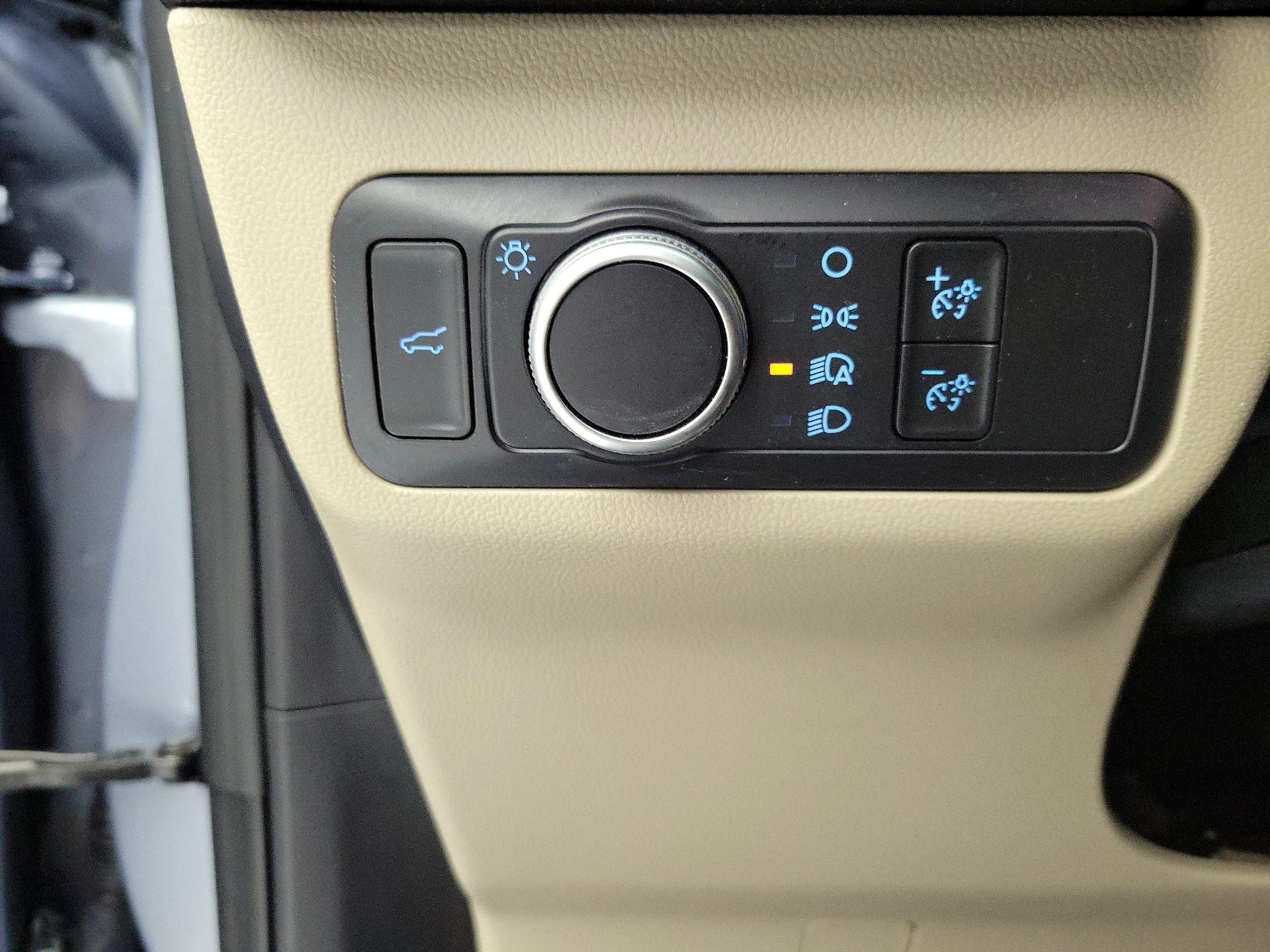 Thumbnail: 2022 Ford Escape - 13