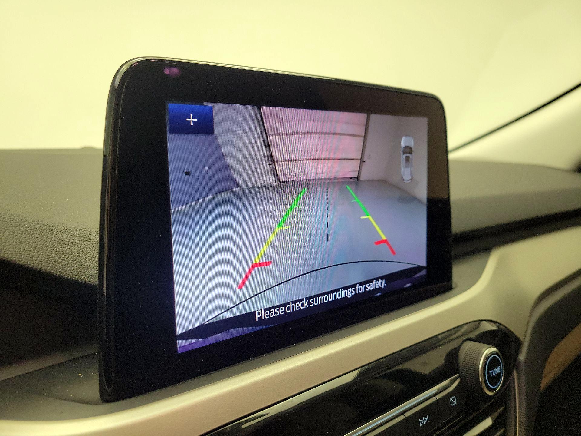 Thumbnail: 2022 Ford Escape - 14