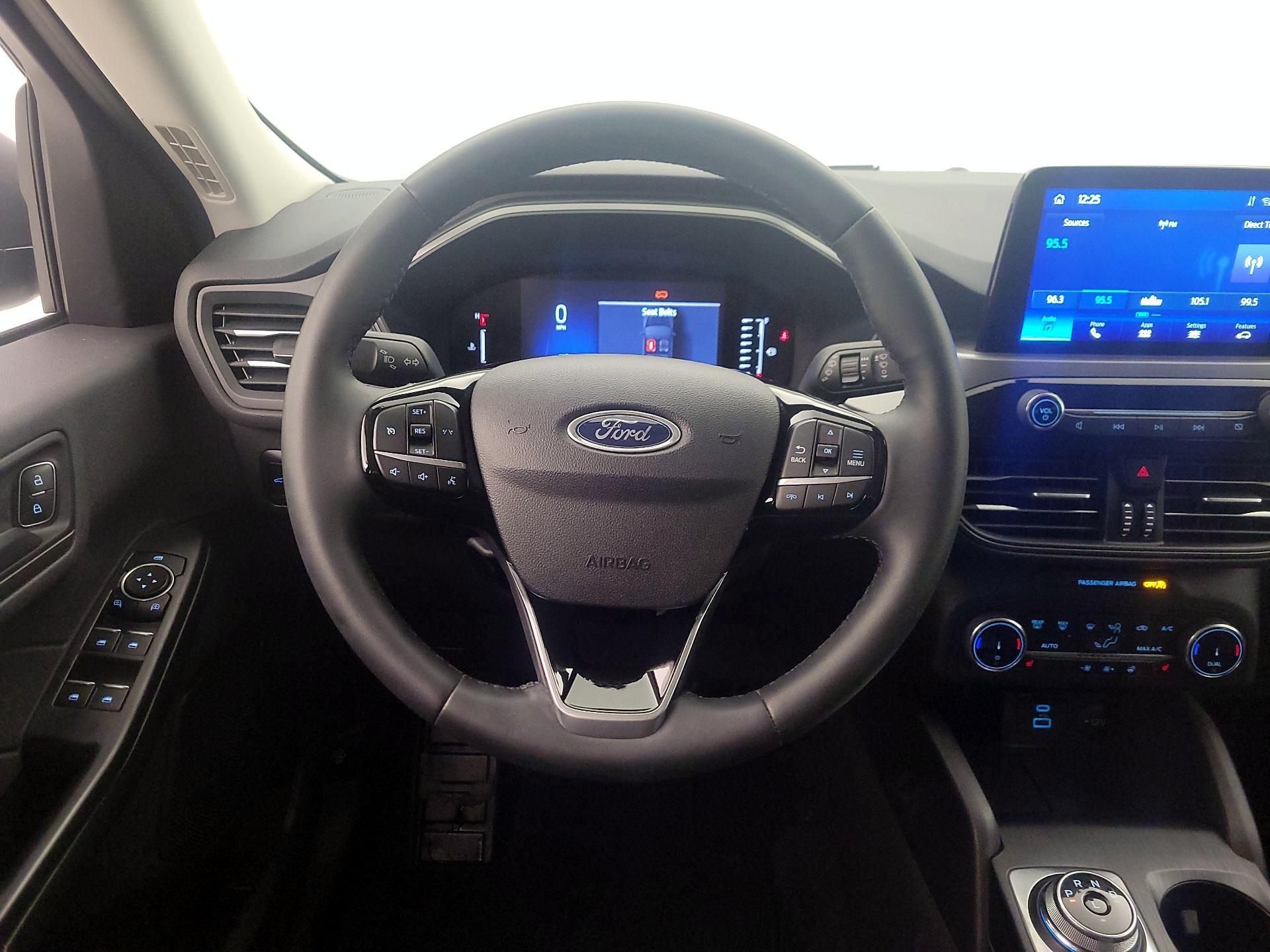 Thumbnail: 2023 Ford Escape - 10