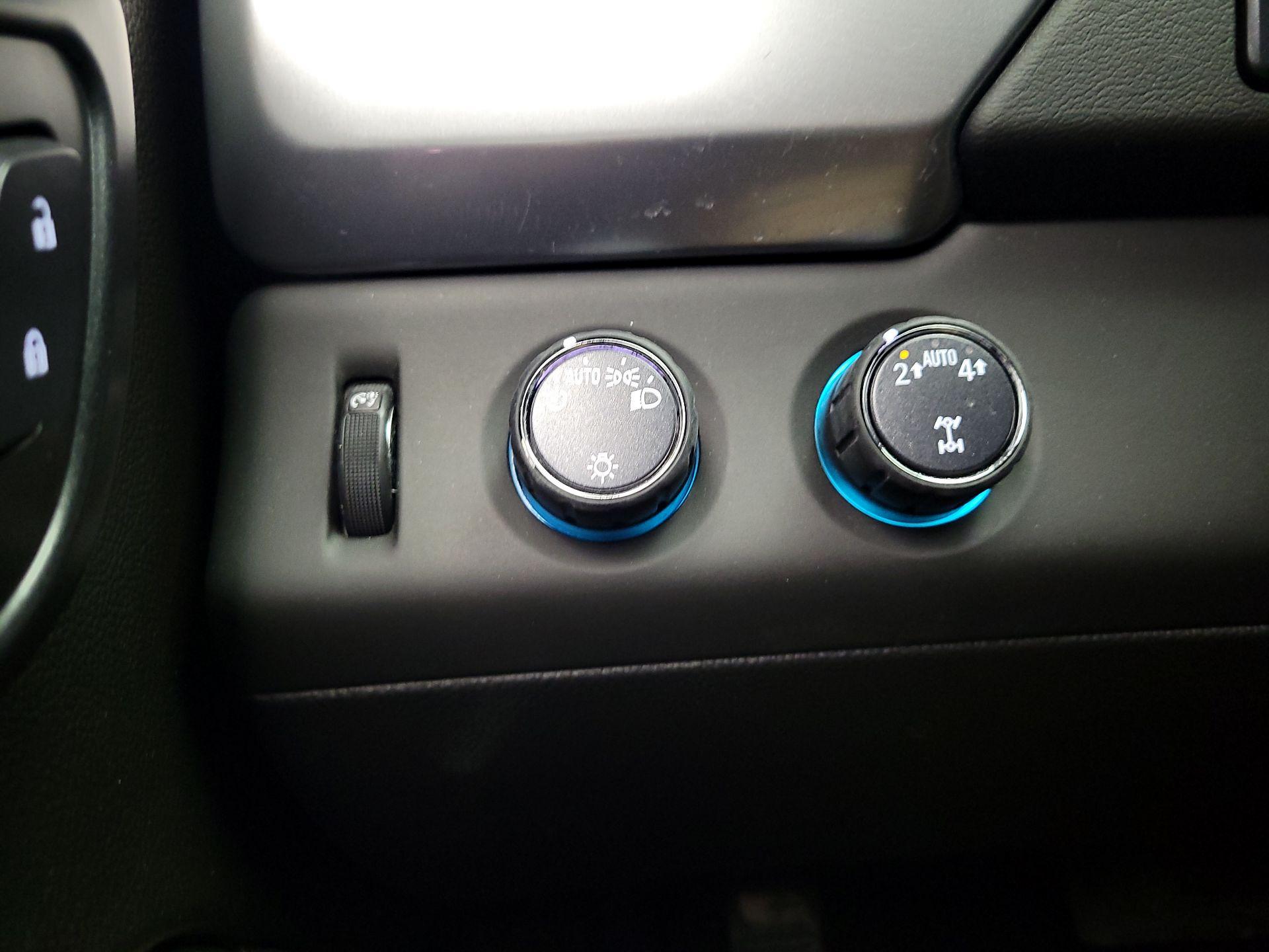 Thumbnail: 2020 Chevrolet Tahoe - 13