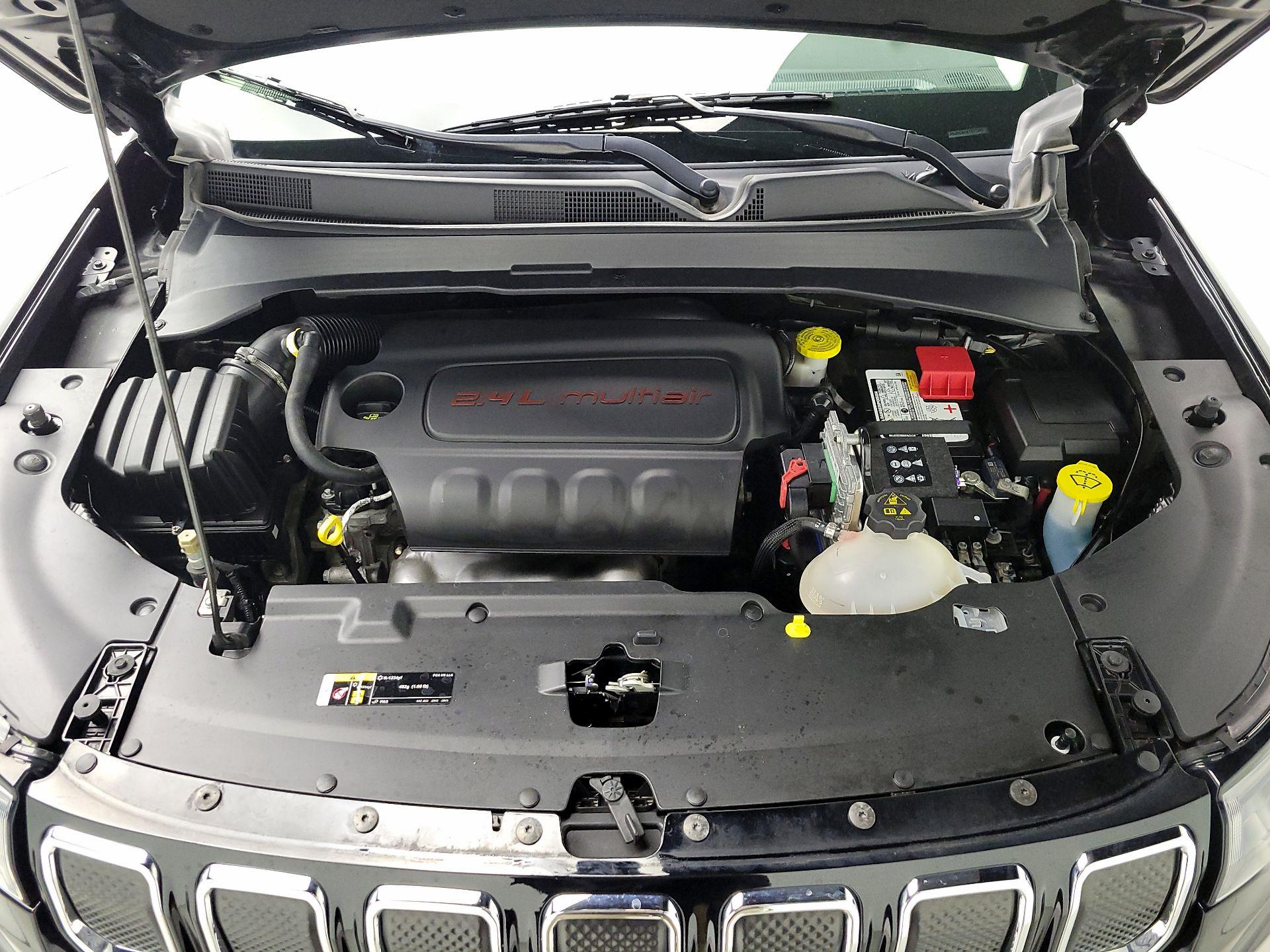 Thumbnail: 2022 Jeep Compass - 17