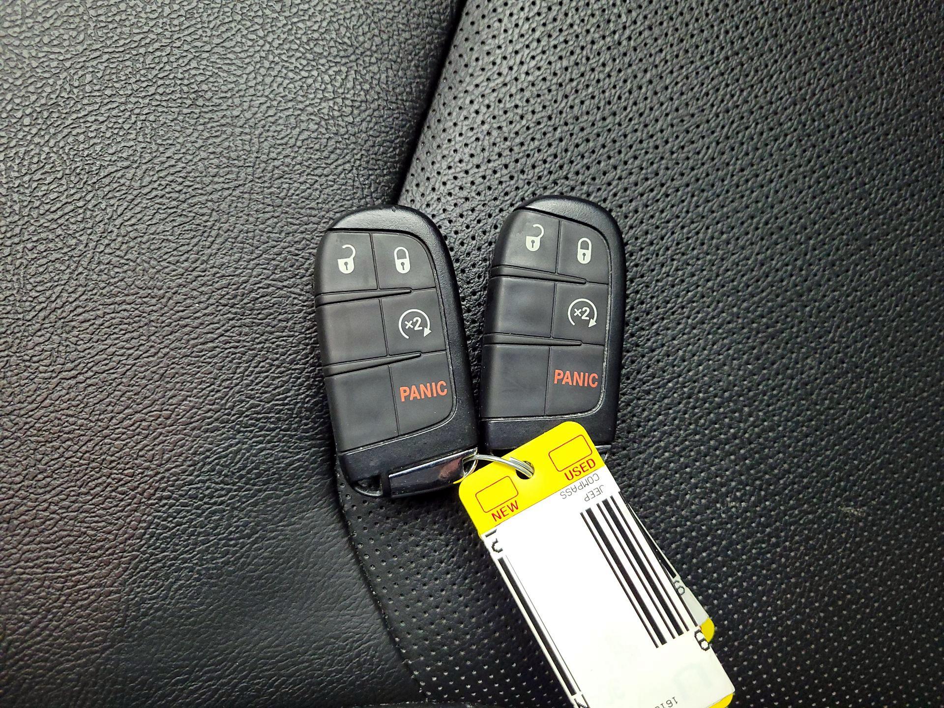 Thumbnail: 2022 Jeep Compass - 18