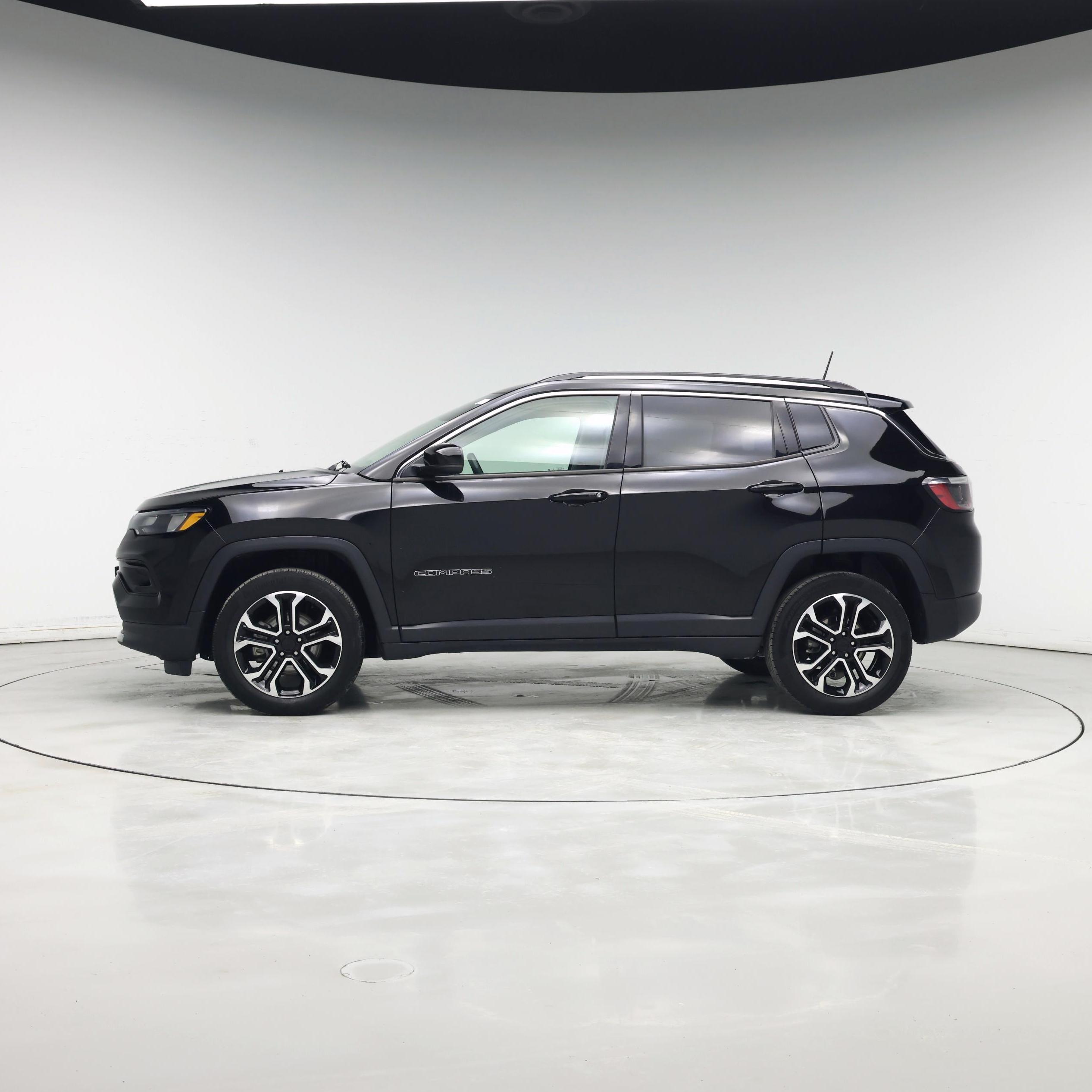 Thumbnail: 2022 Jeep Compass - 3
