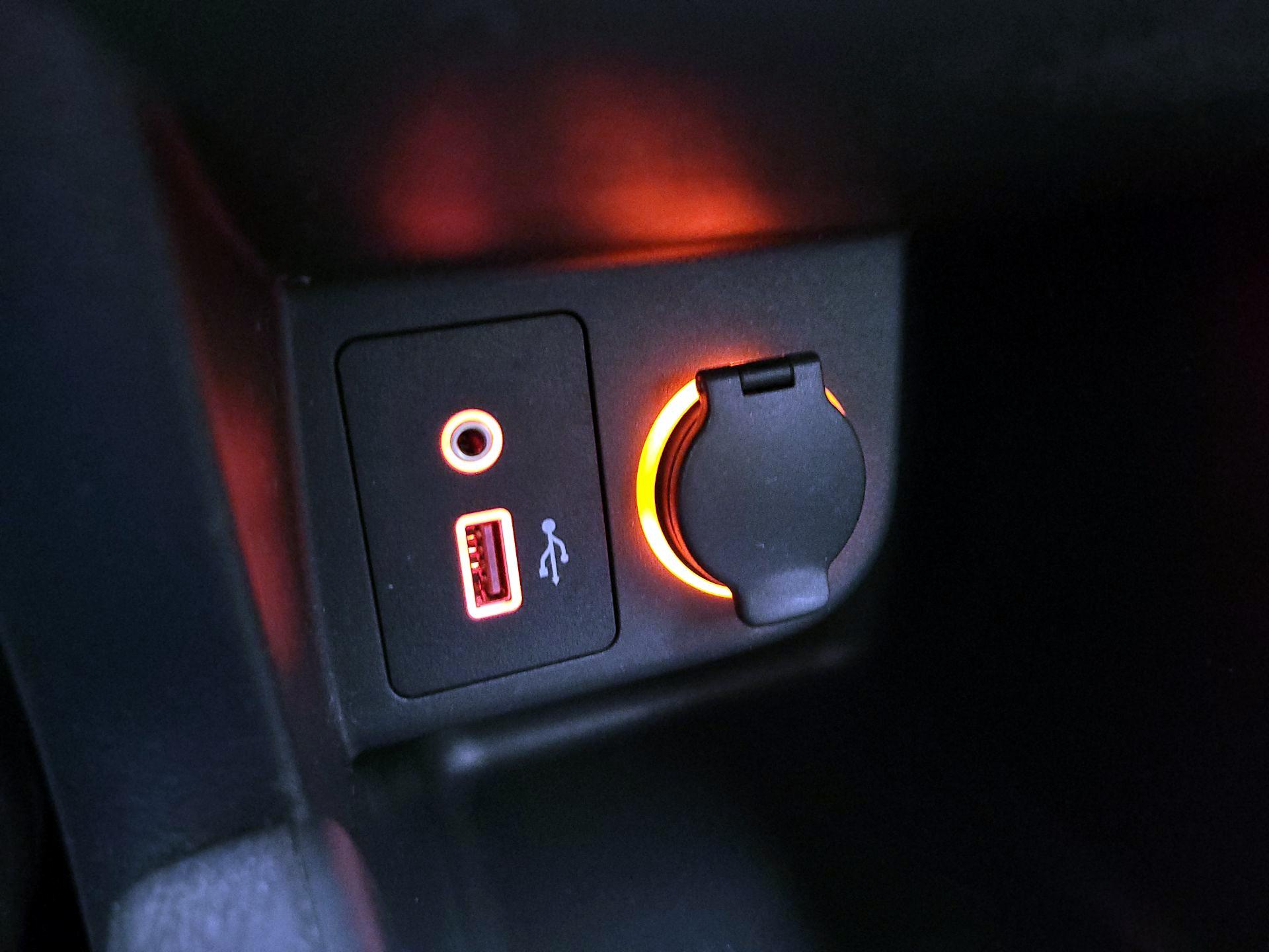 Thumbnail: 2022 Nissan Kicks - 18