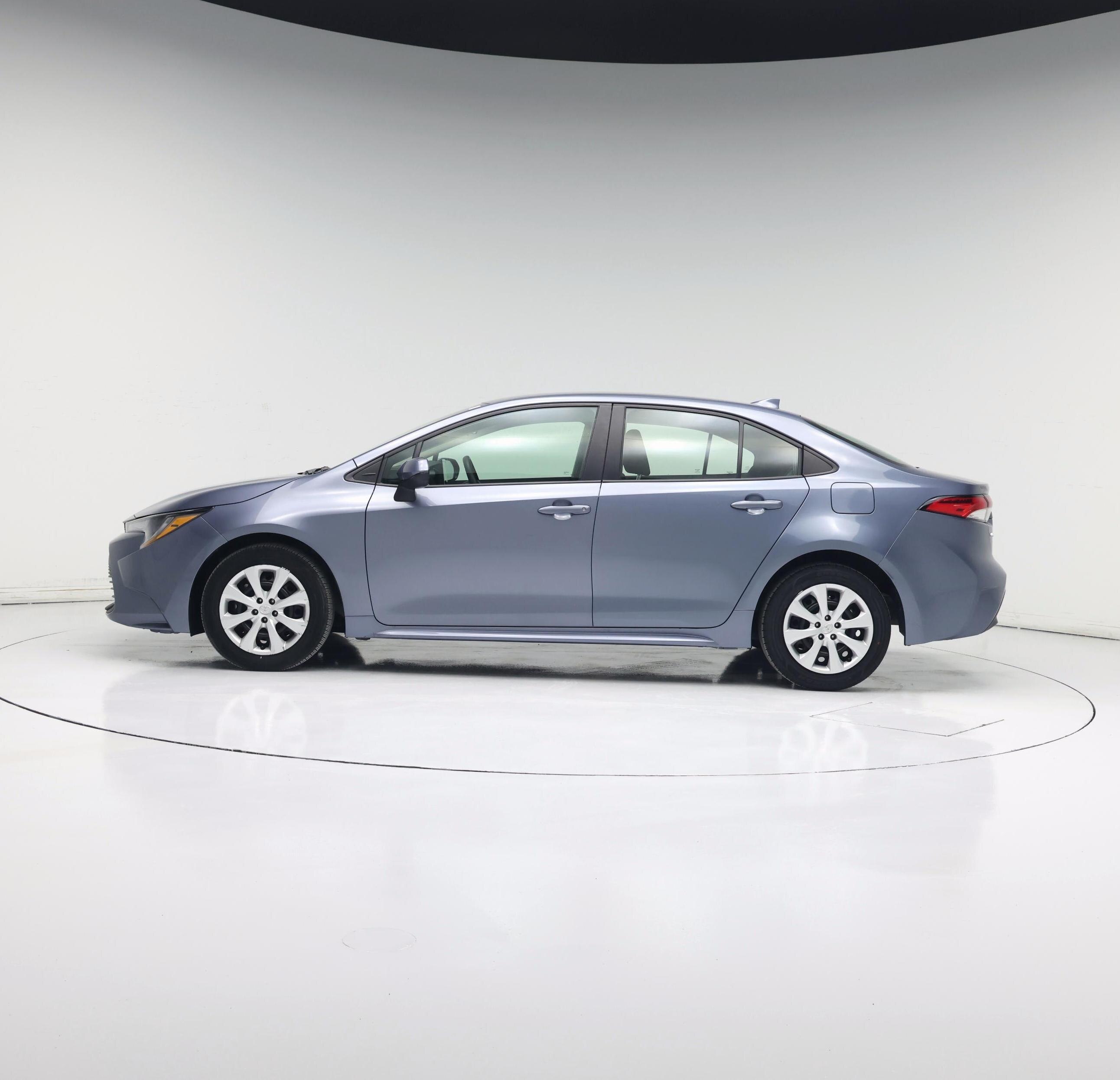 Thumbnail: 2024 Toyota Corolla - 3