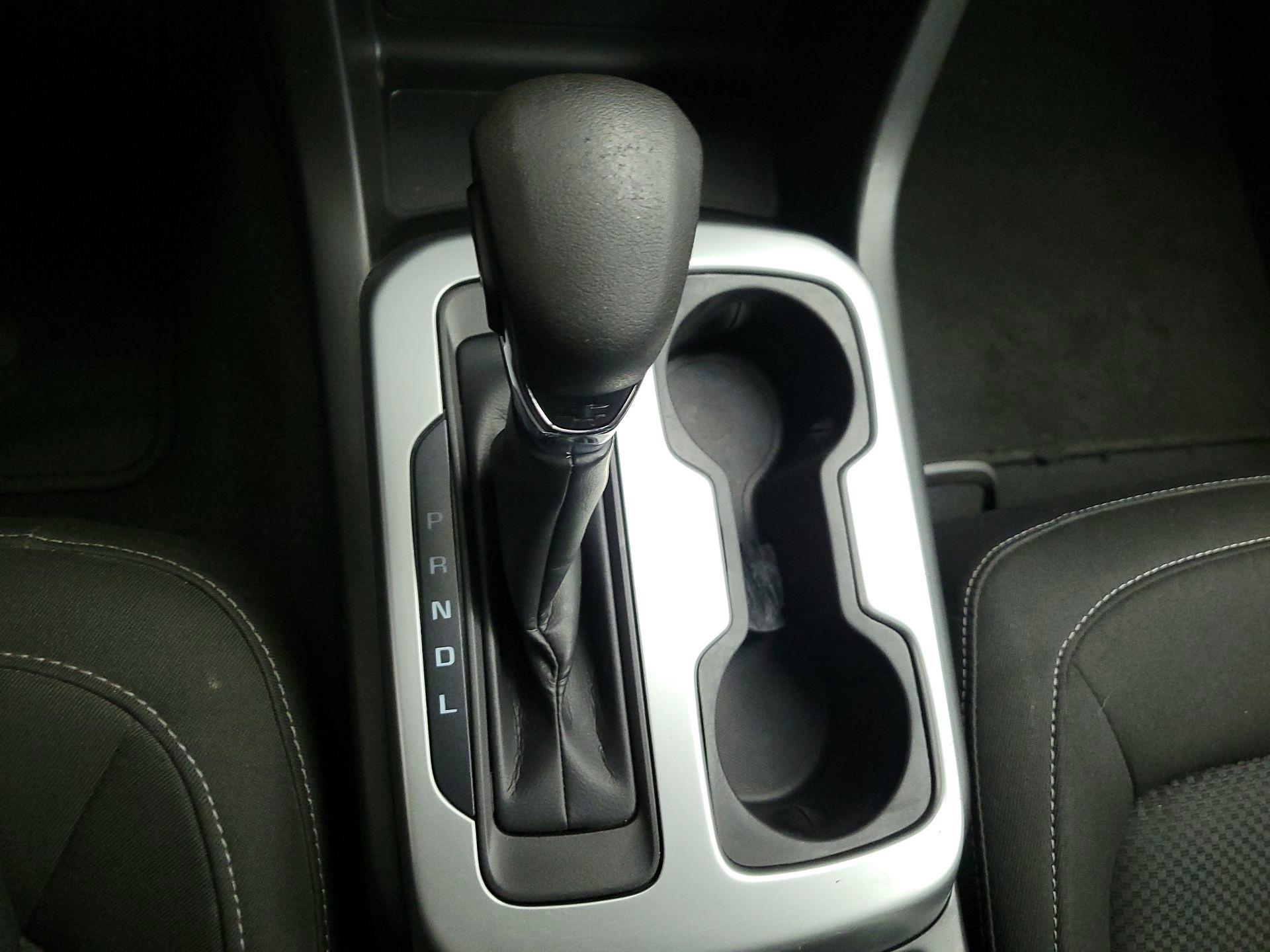 Thumbnail: 2022 Chevrolet Colorado - 15