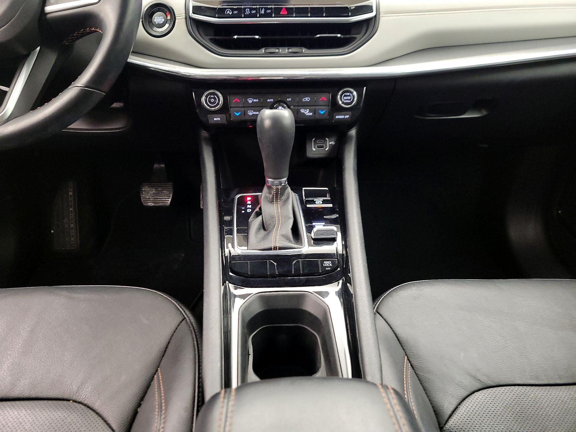 Thumbnail: 2022 Jeep Compass - 17