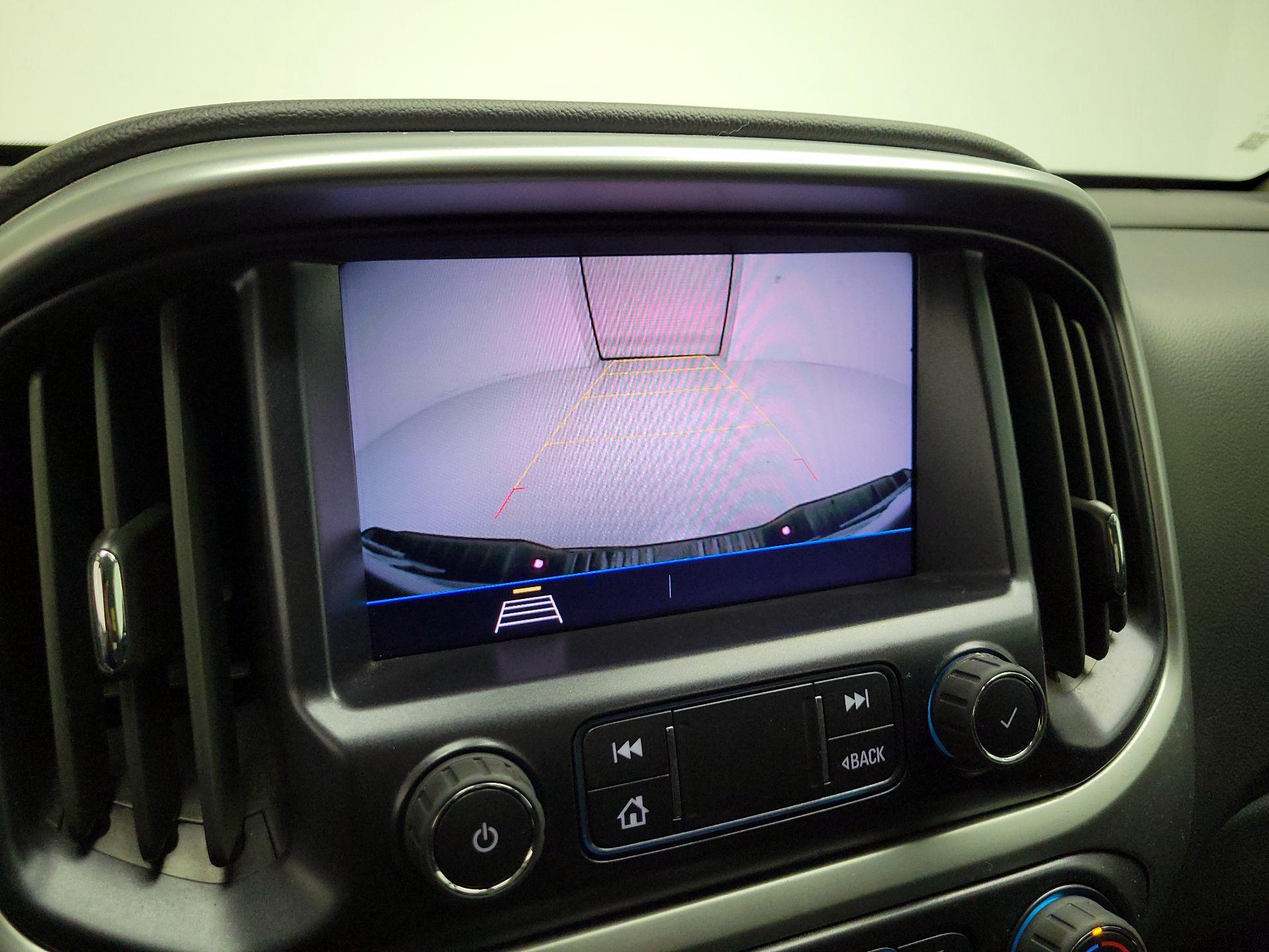 Thumbnail: 2022 Chevrolet Colorado - 13