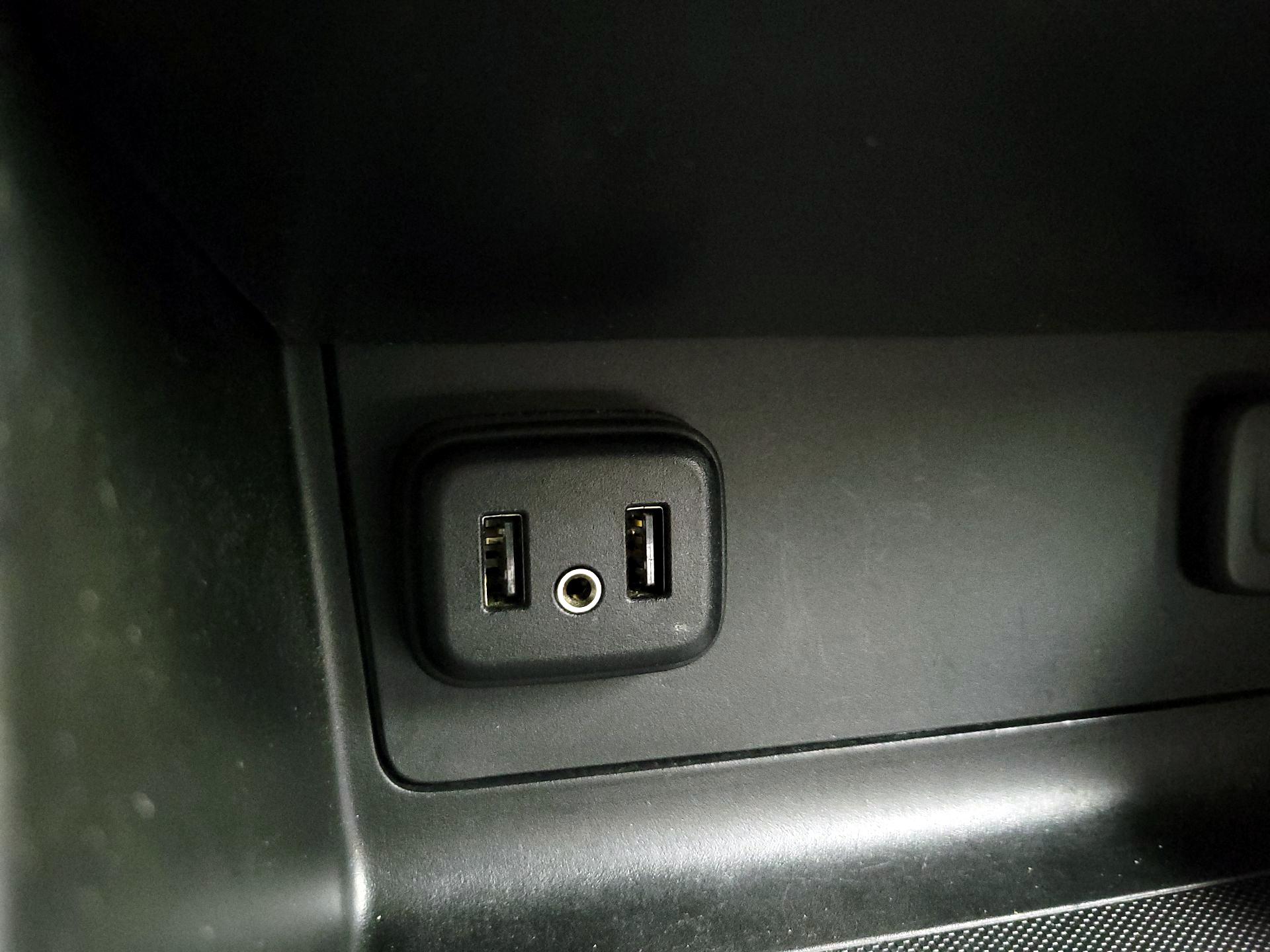 Thumbnail: 2022 Chevrolet Colorado - 17