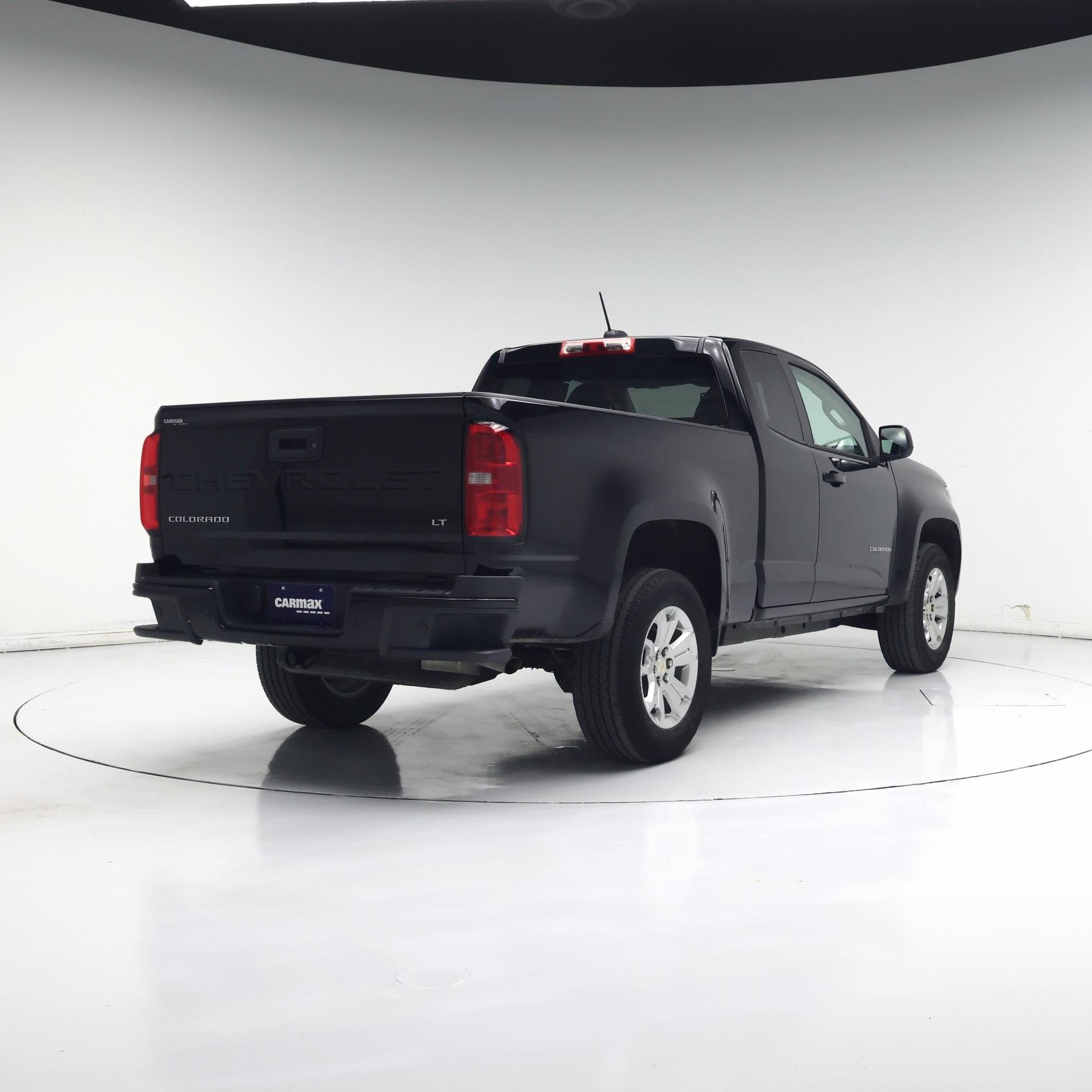 Thumbnail: 2022 Chevrolet Colorado - 8