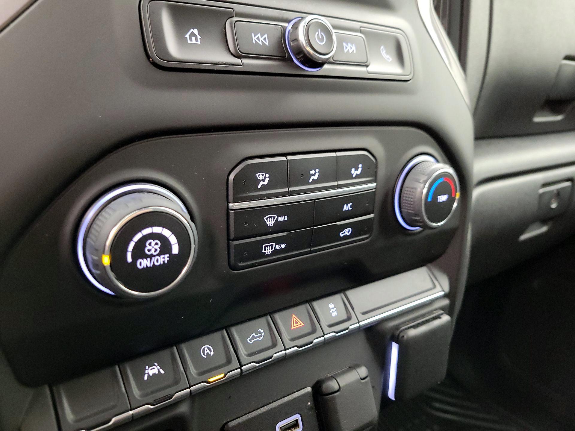 Thumbnail: 2022 Chevrolet Silverado 1500 - 16