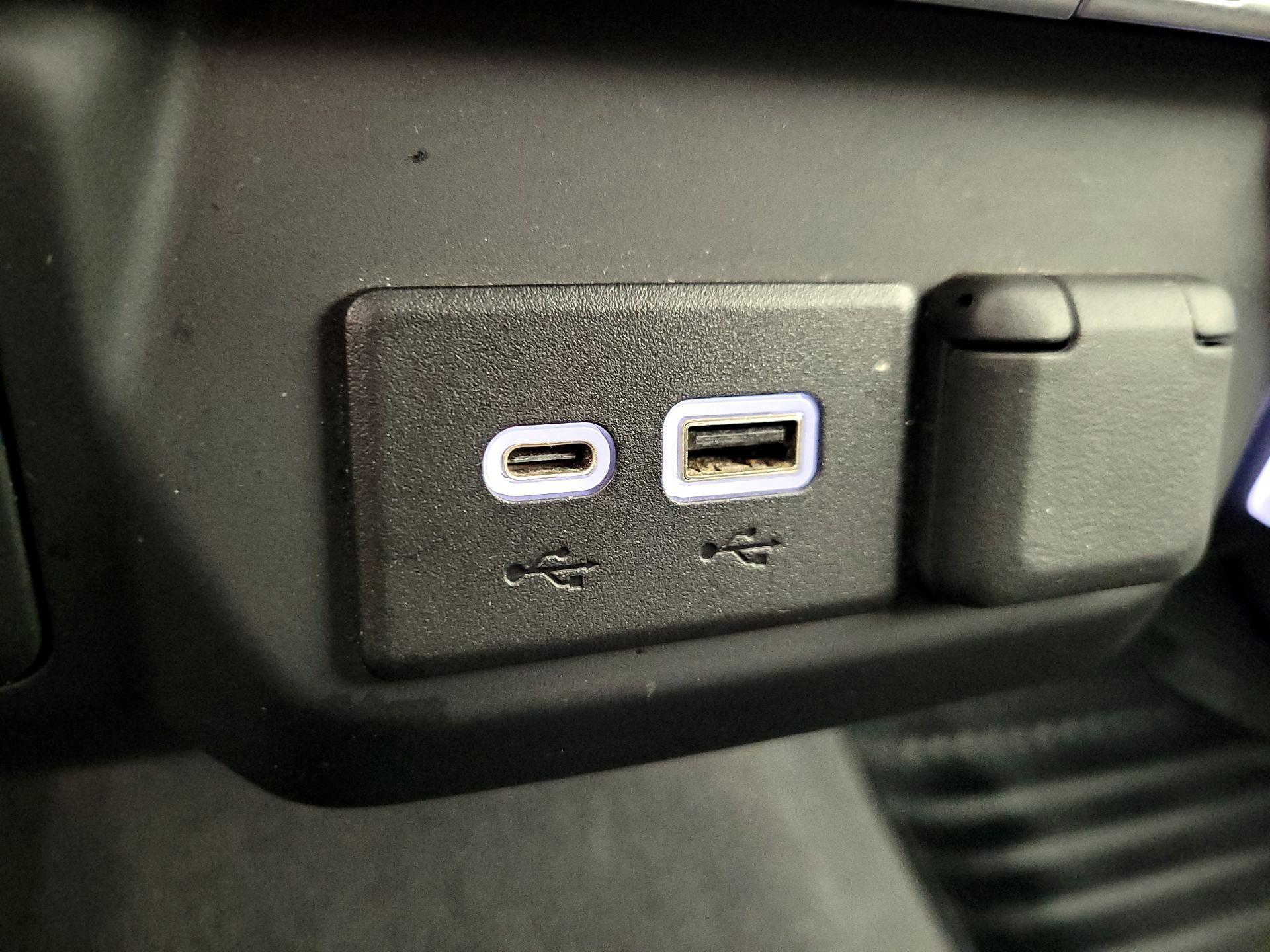 Thumbnail: 2022 Chevrolet Silverado 1500 - 18