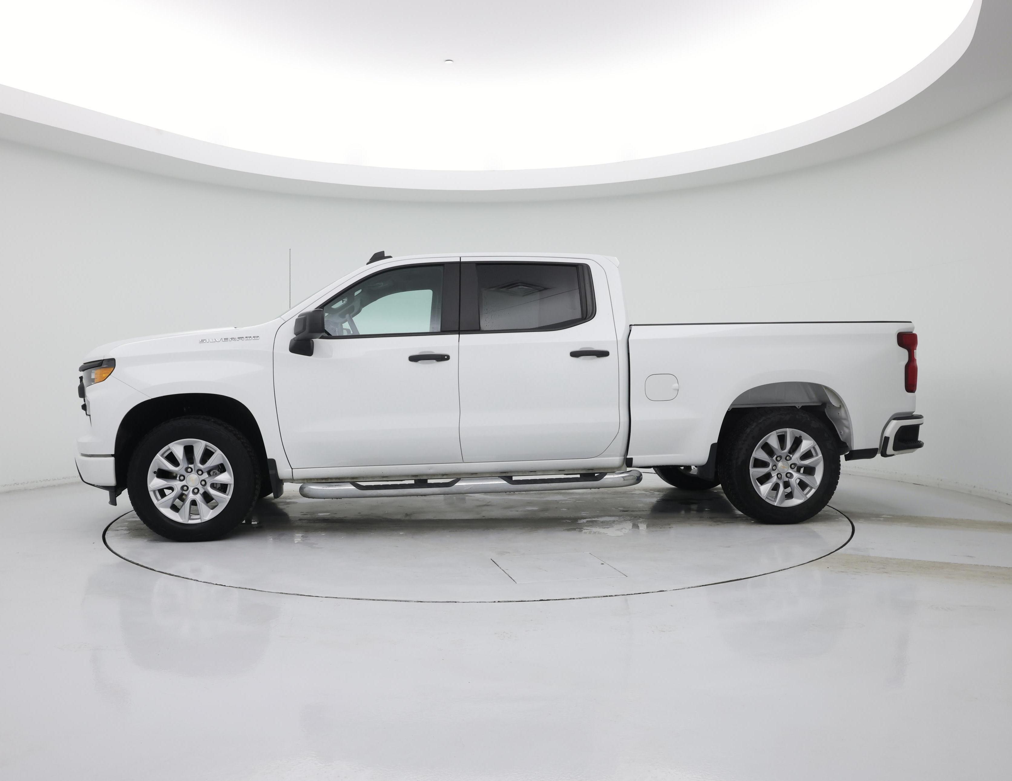 Thumbnail: 2022 Chevrolet Silverado 1500 - 3