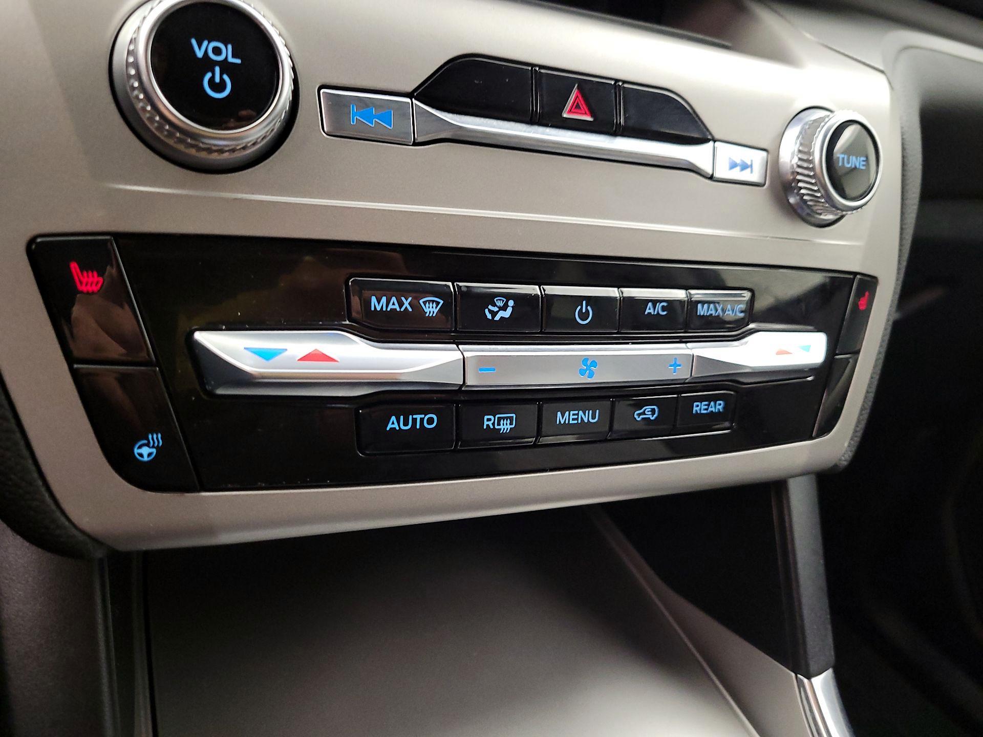 Thumbnail: 2023 Ford Explorer - 17