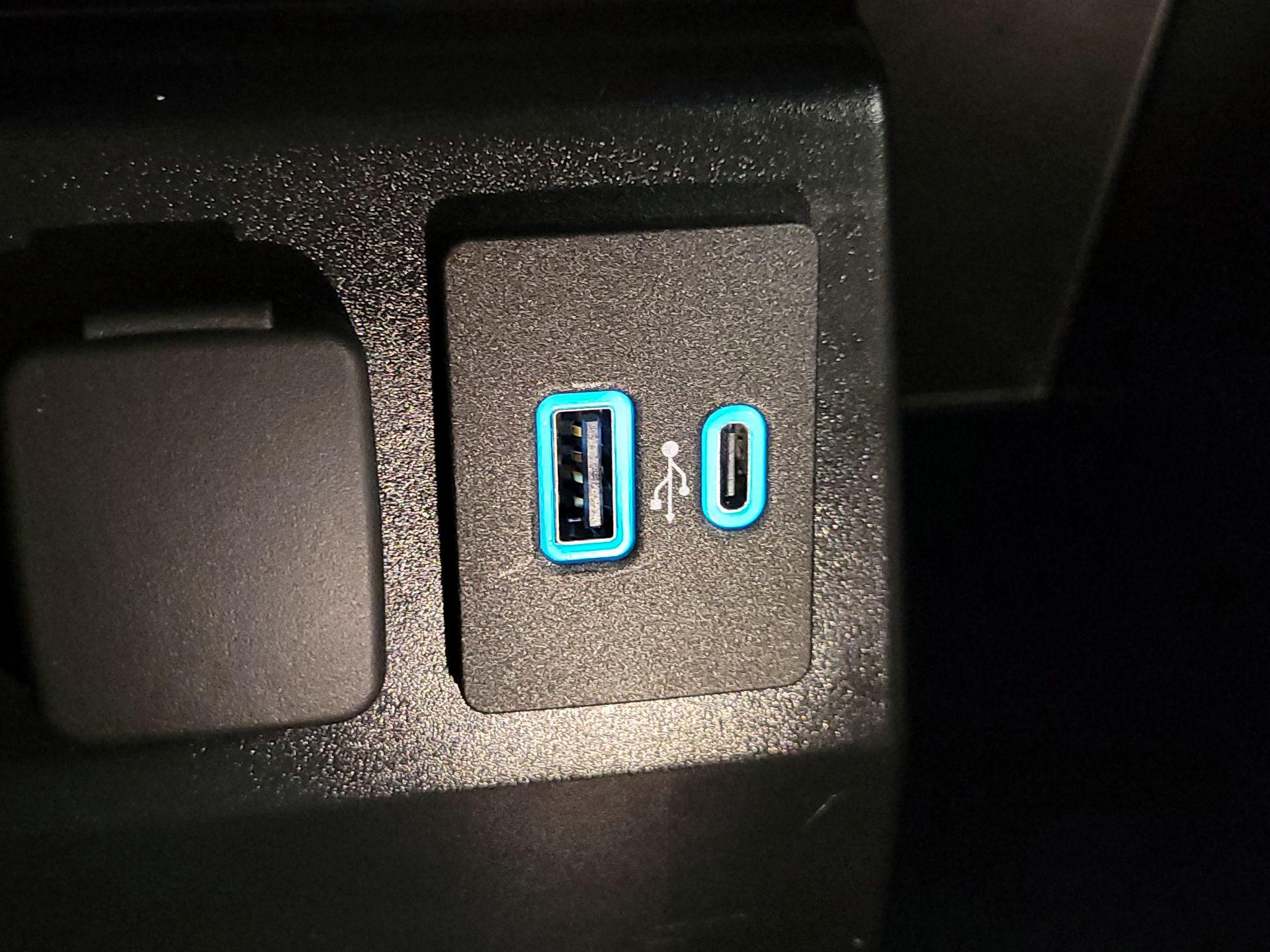 Thumbnail: 2023 Ford Explorer - 19