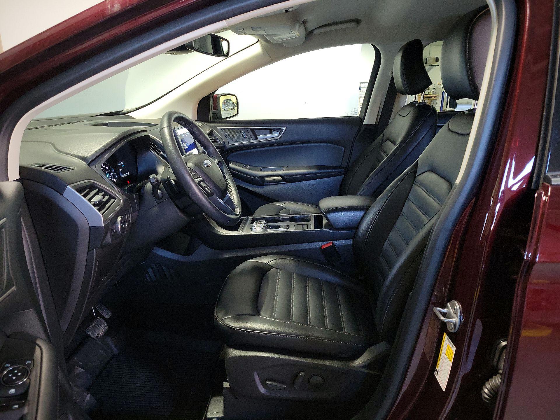 Thumbnail: 2022 Ford Edge - 9