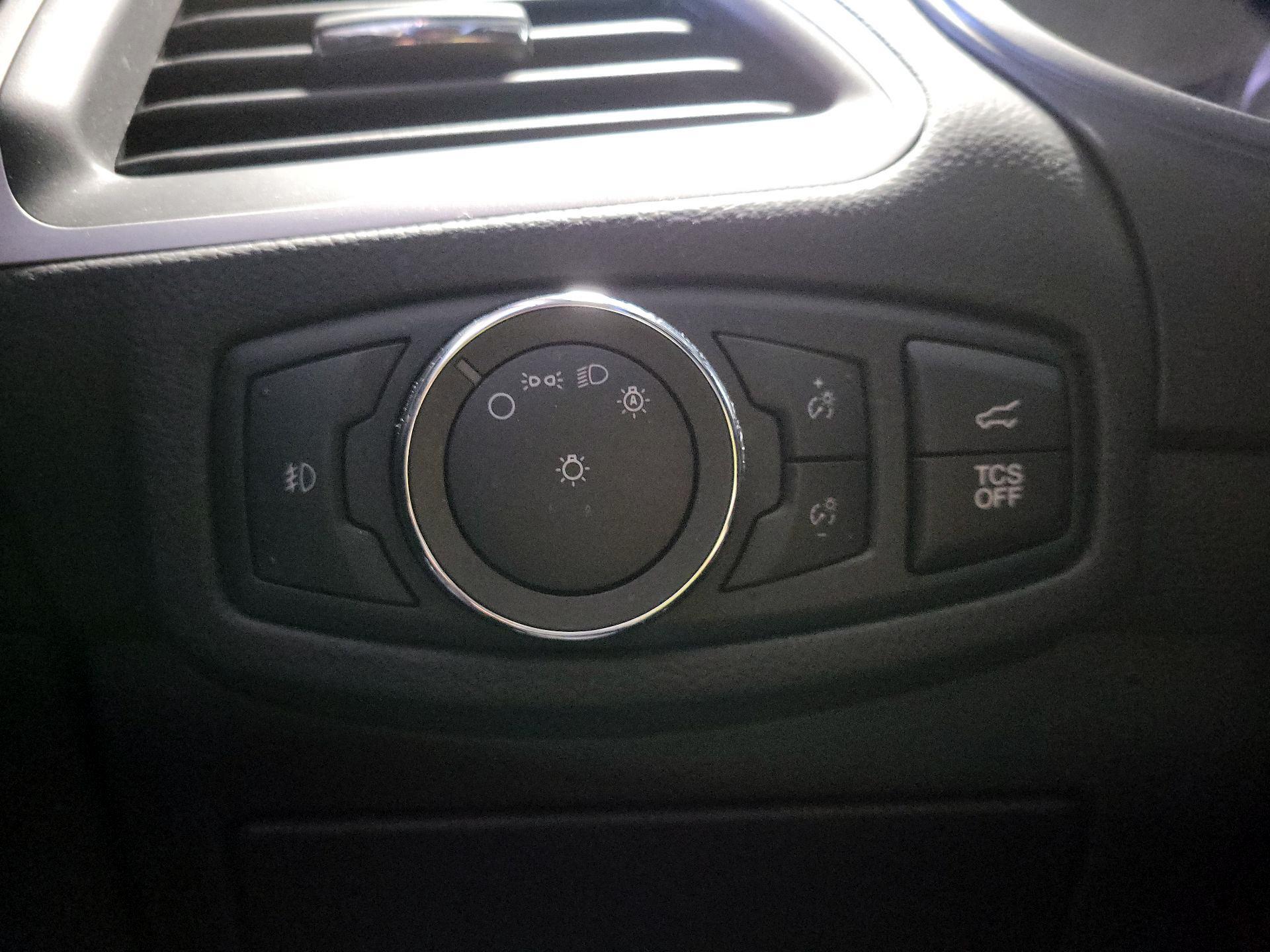 Thumbnail: 2022 Ford Edge - 11