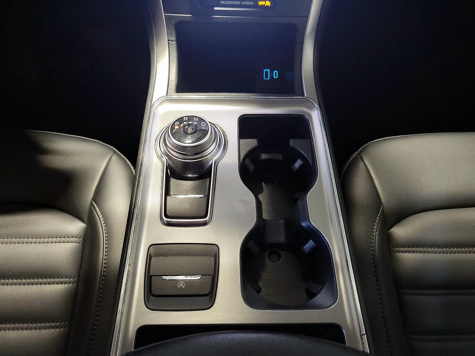 Thumbnail: 2022 Ford Edge - 15