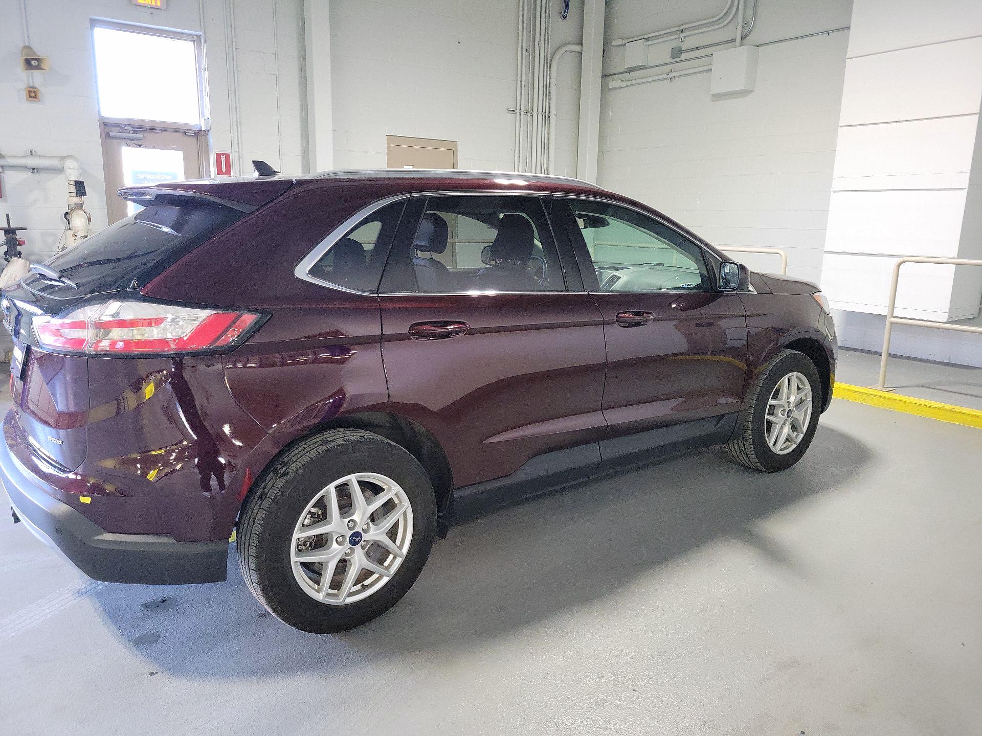 Thumbnail: 2022 Ford Edge - 4