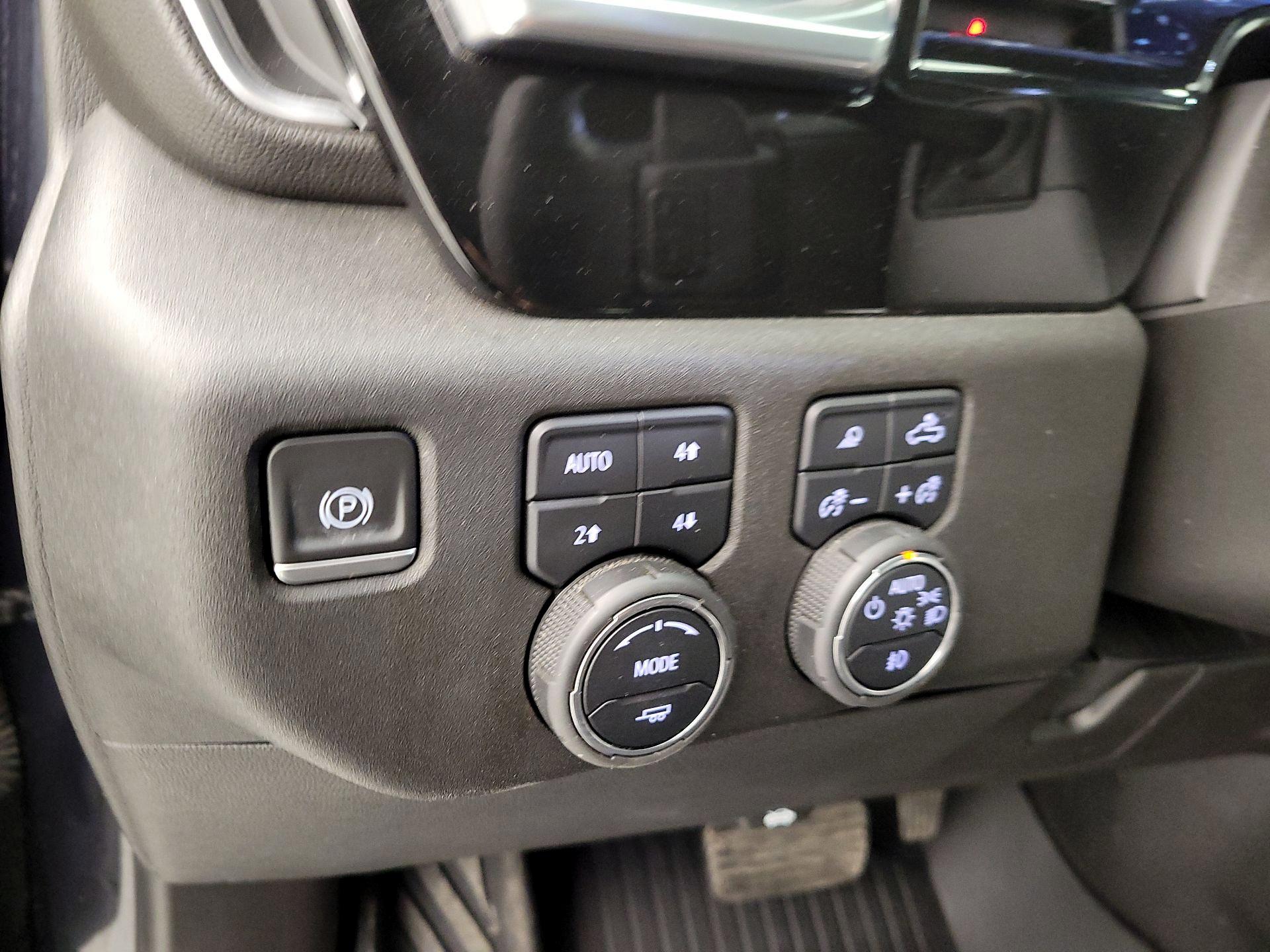 Thumbnail: 2022 Chevrolet Silverado 1500 - 13